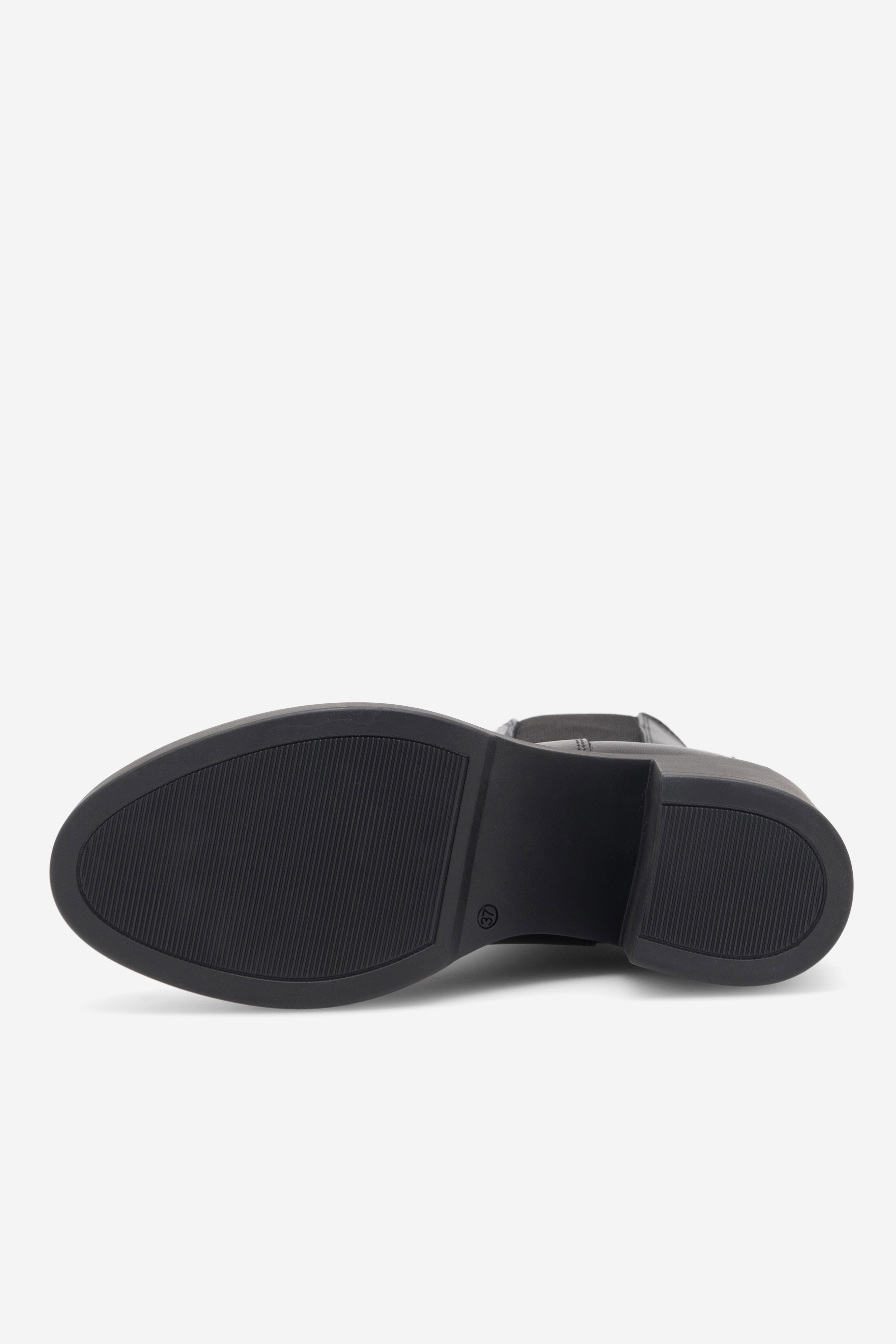 Kotníková obuv s elastickým prvkem Černá