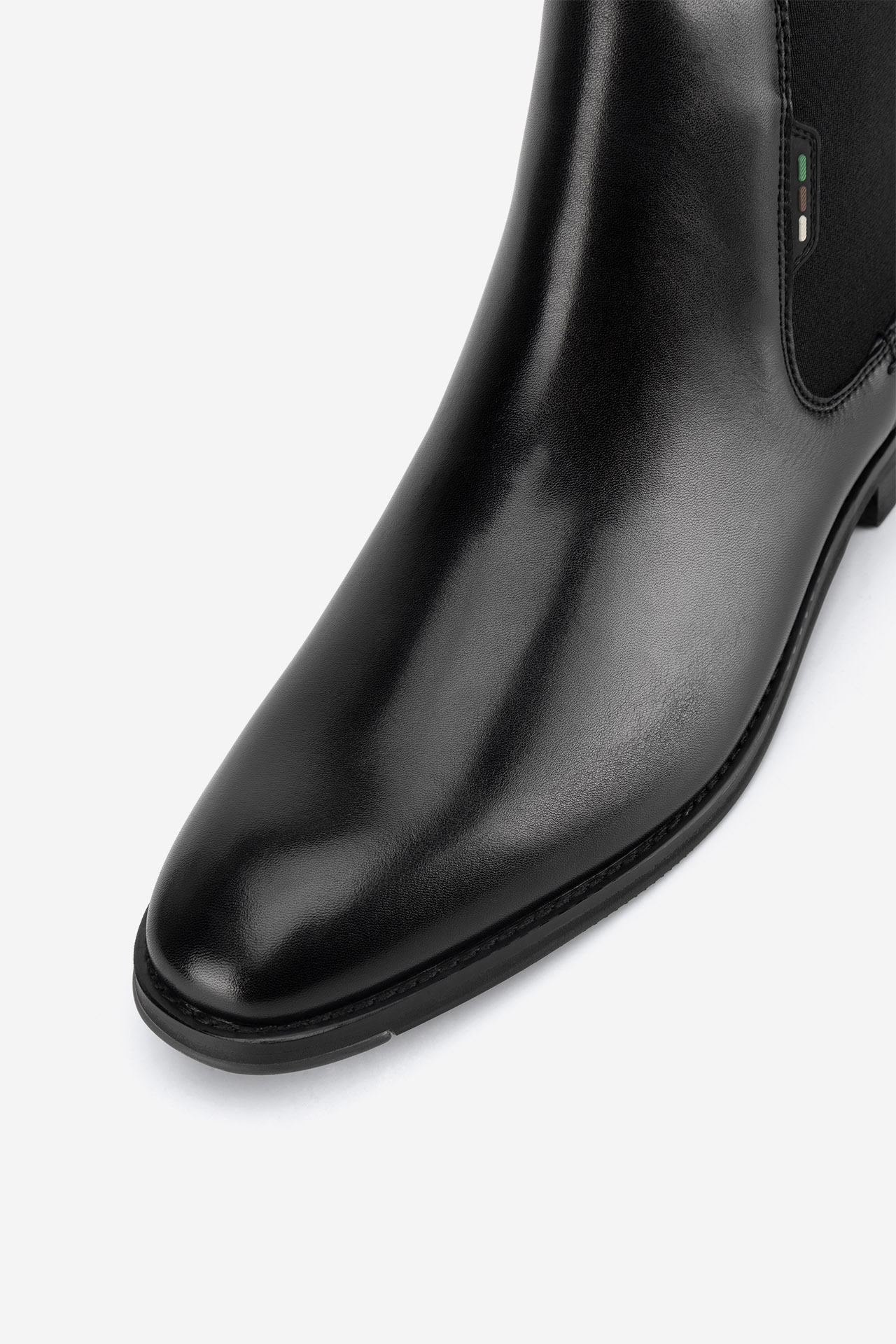 Kotníková obuv s elastickým prvkem Černá