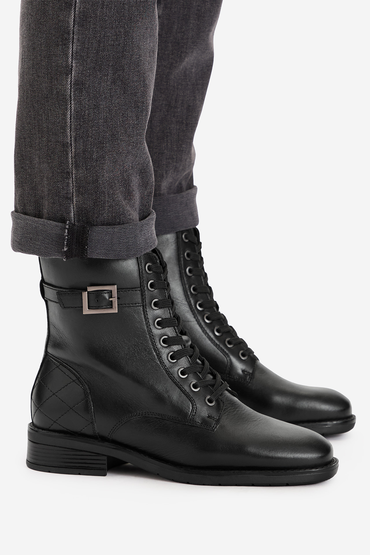 Kotníková obuv Černá