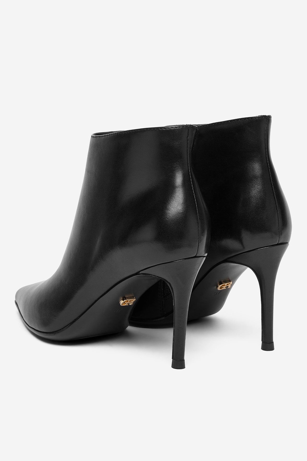 Polokozačky Černá