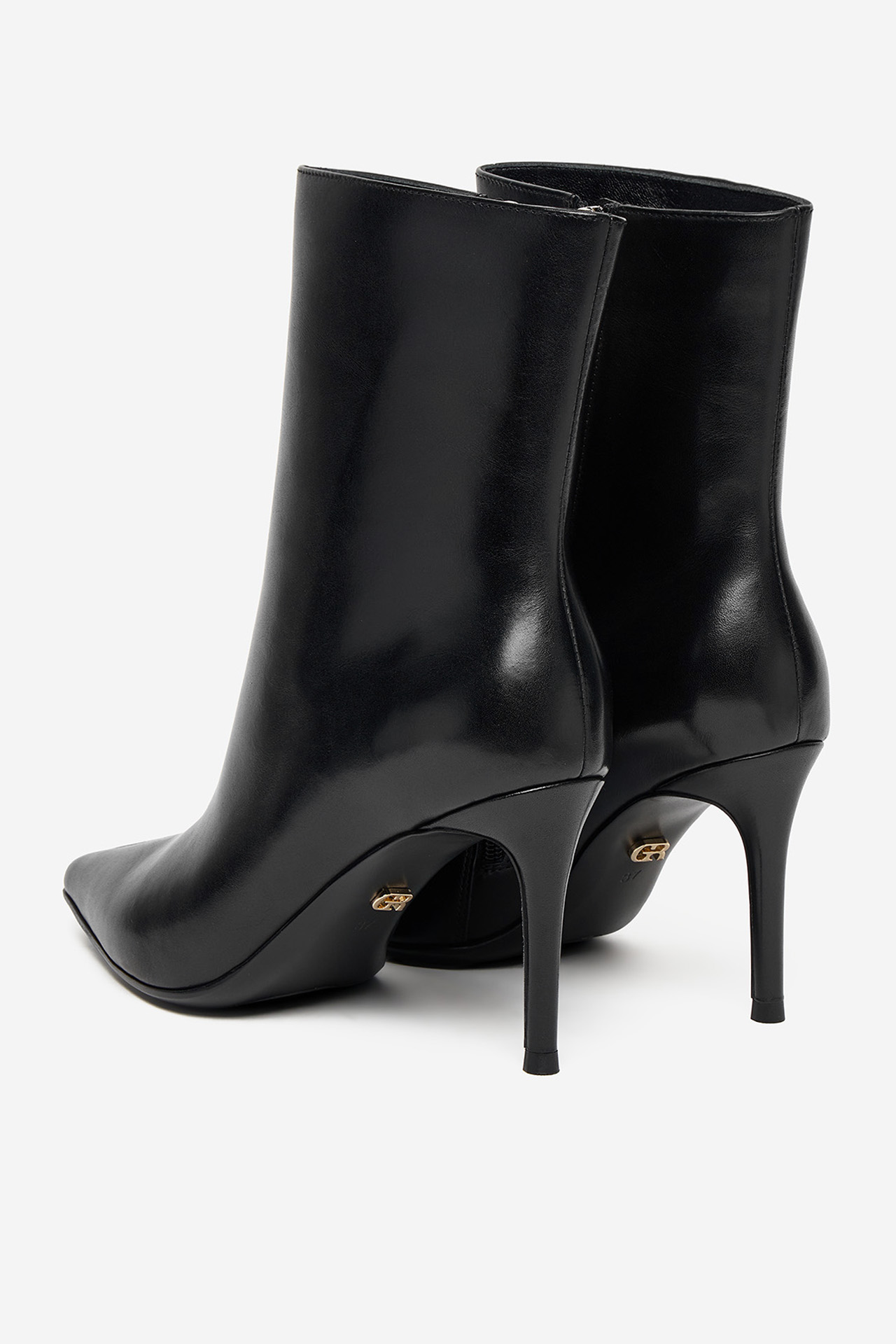 Členková obuv Čierna