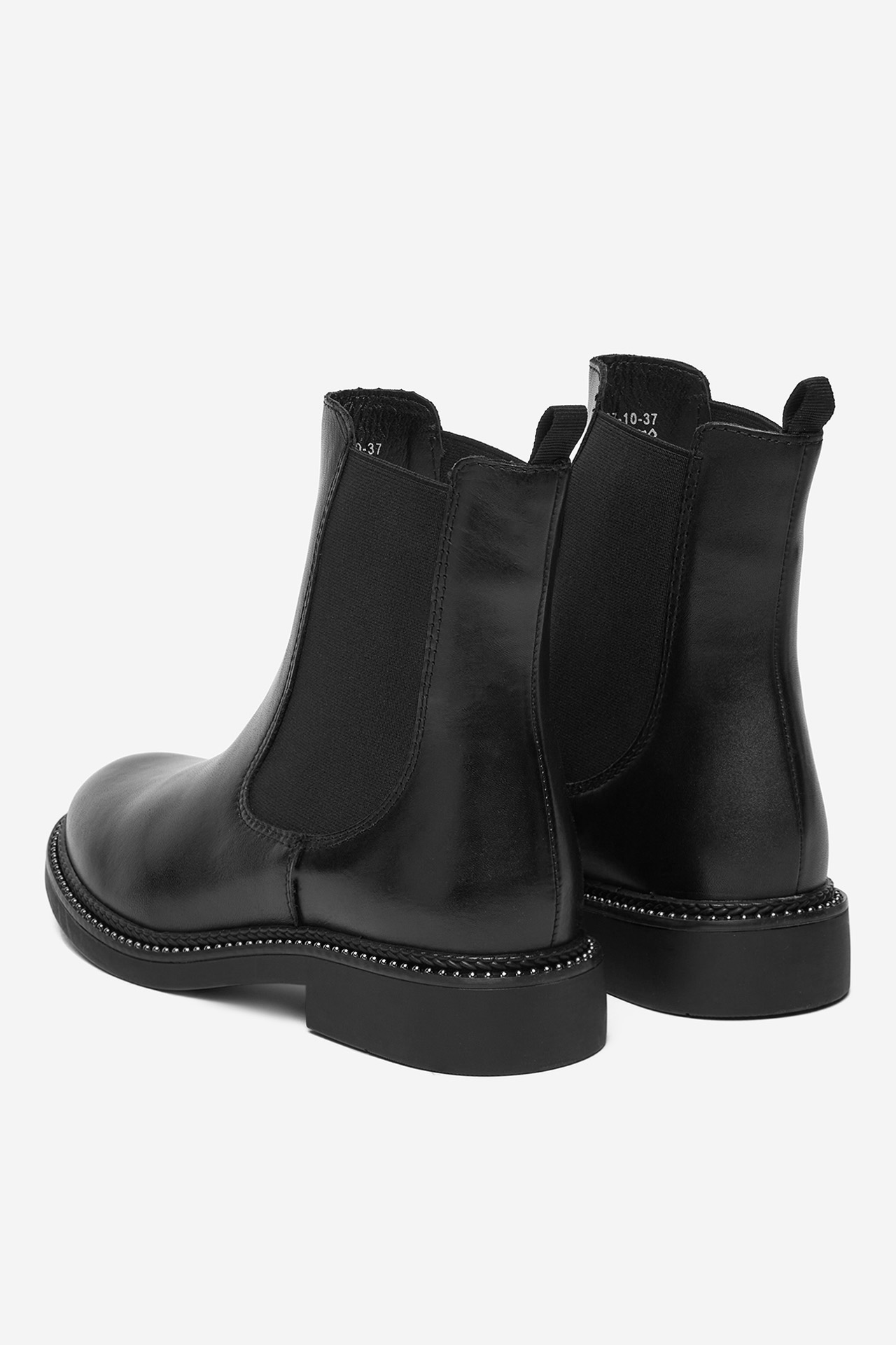 Kotníková obuv s elastickým prvkem Černá