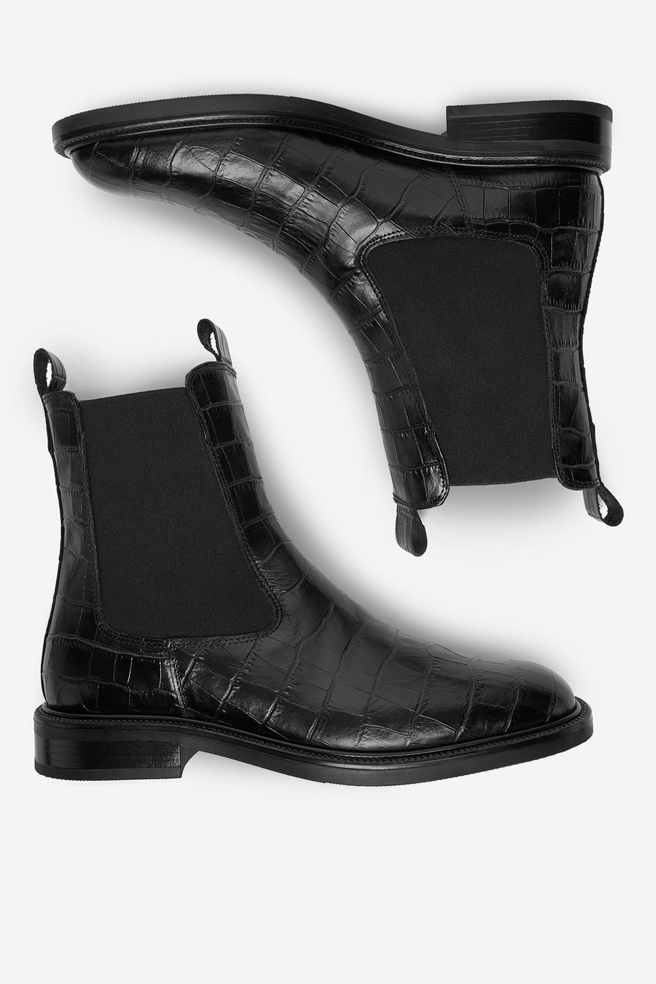 Gležnjarji chelsea Črna