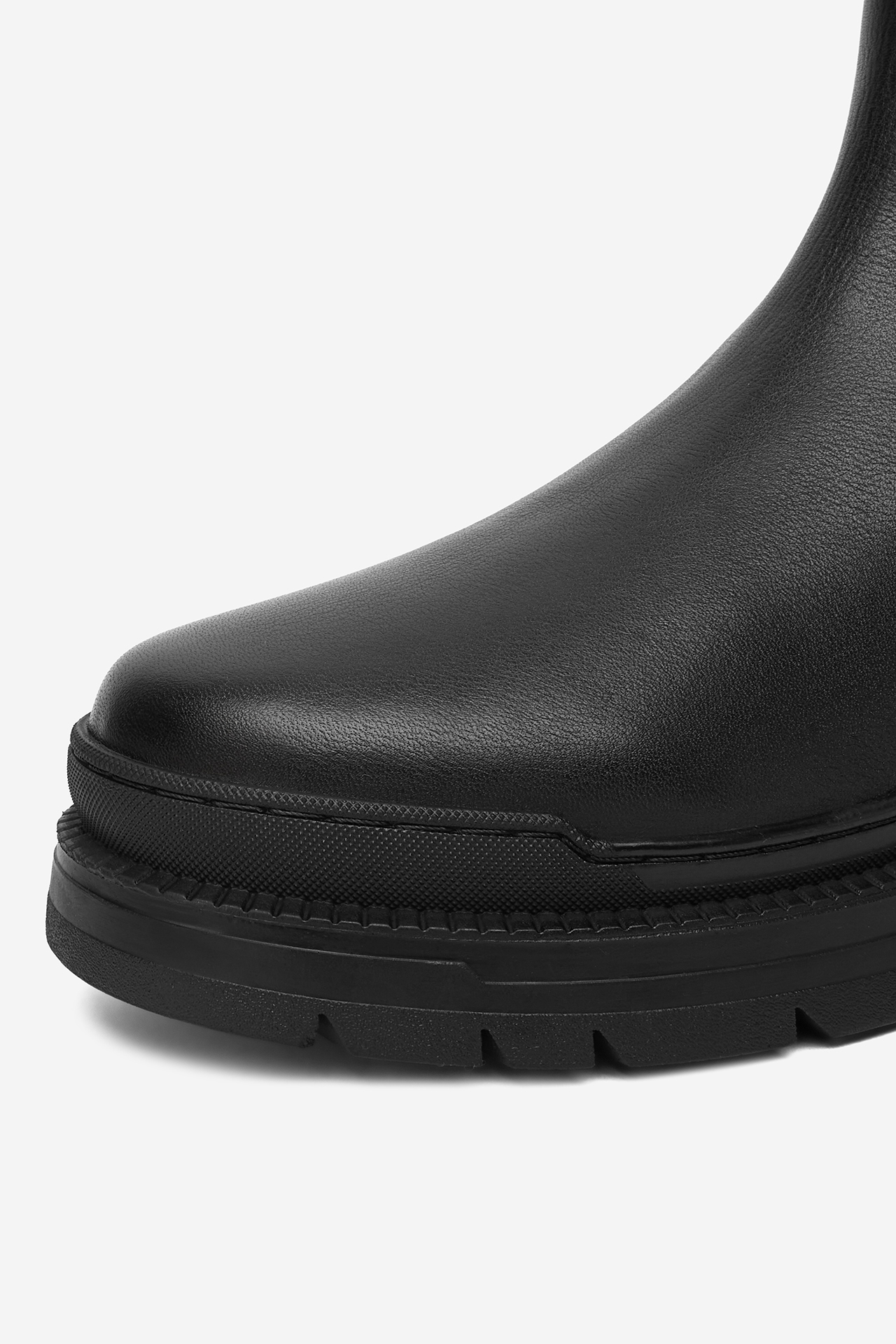 Kotníková obuv s elastickým prvkem Černá