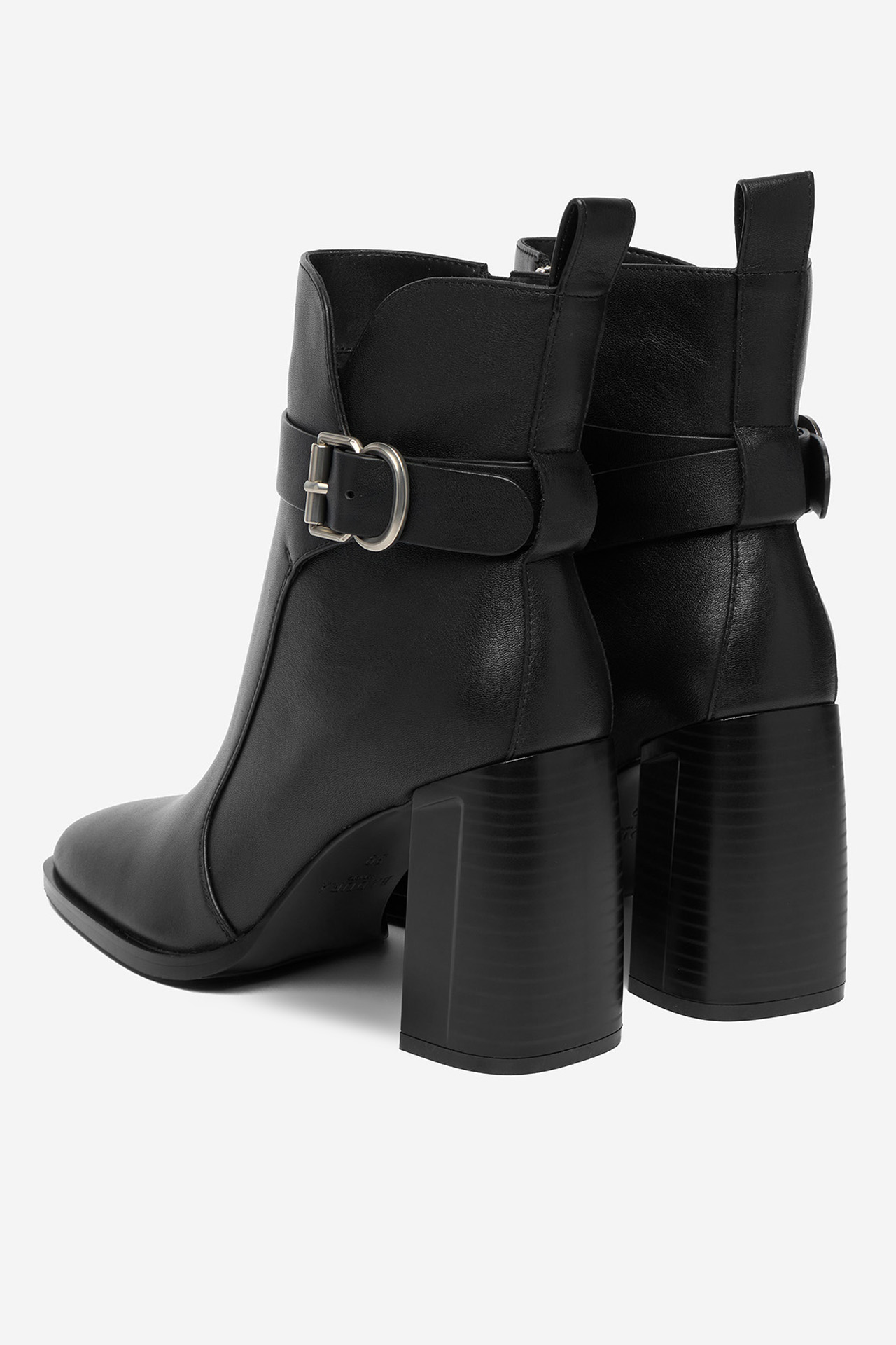 Polokozačky Černá