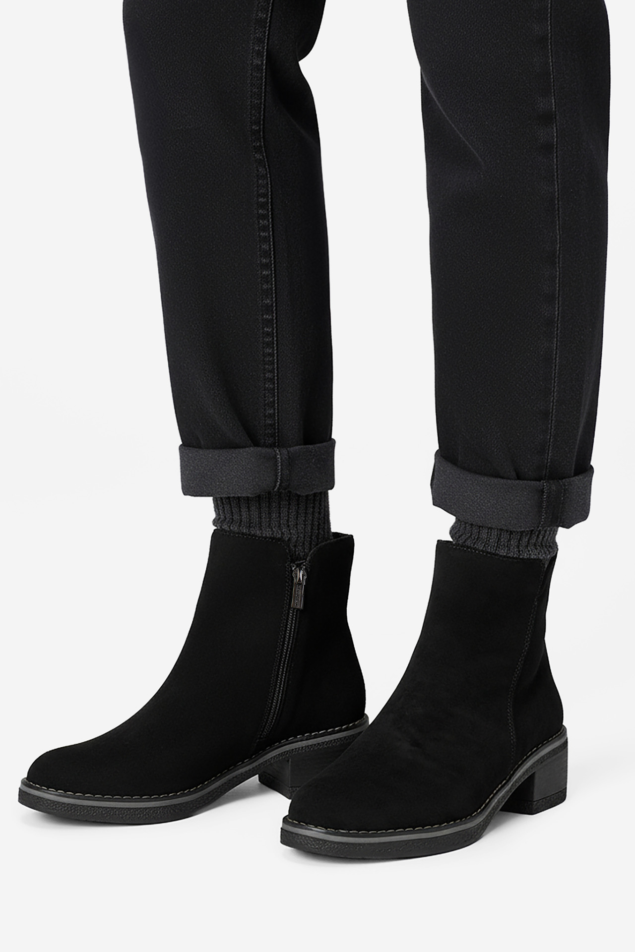 Polokozačky Černá