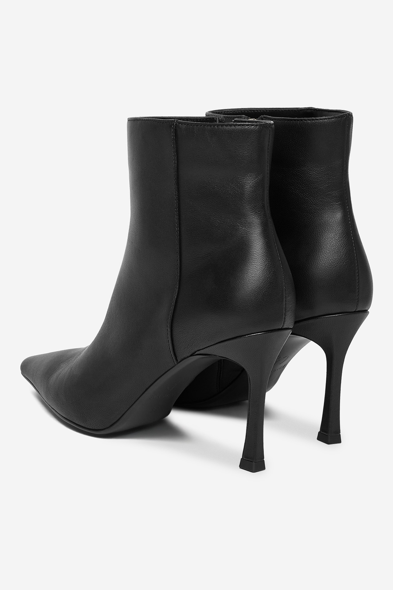 Polokozačky Černá