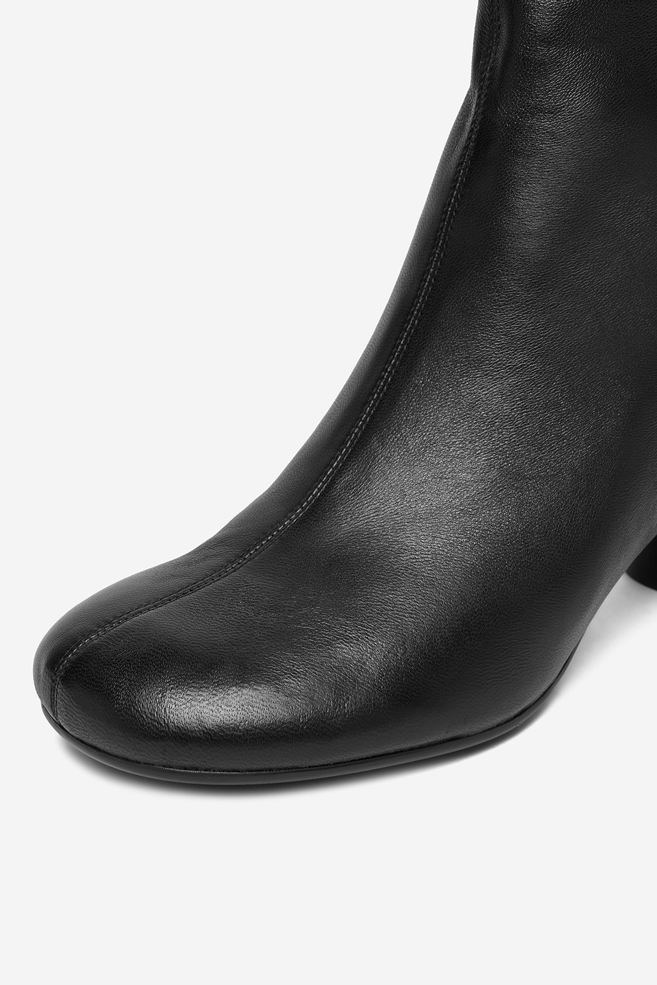 Polokozačky Černá