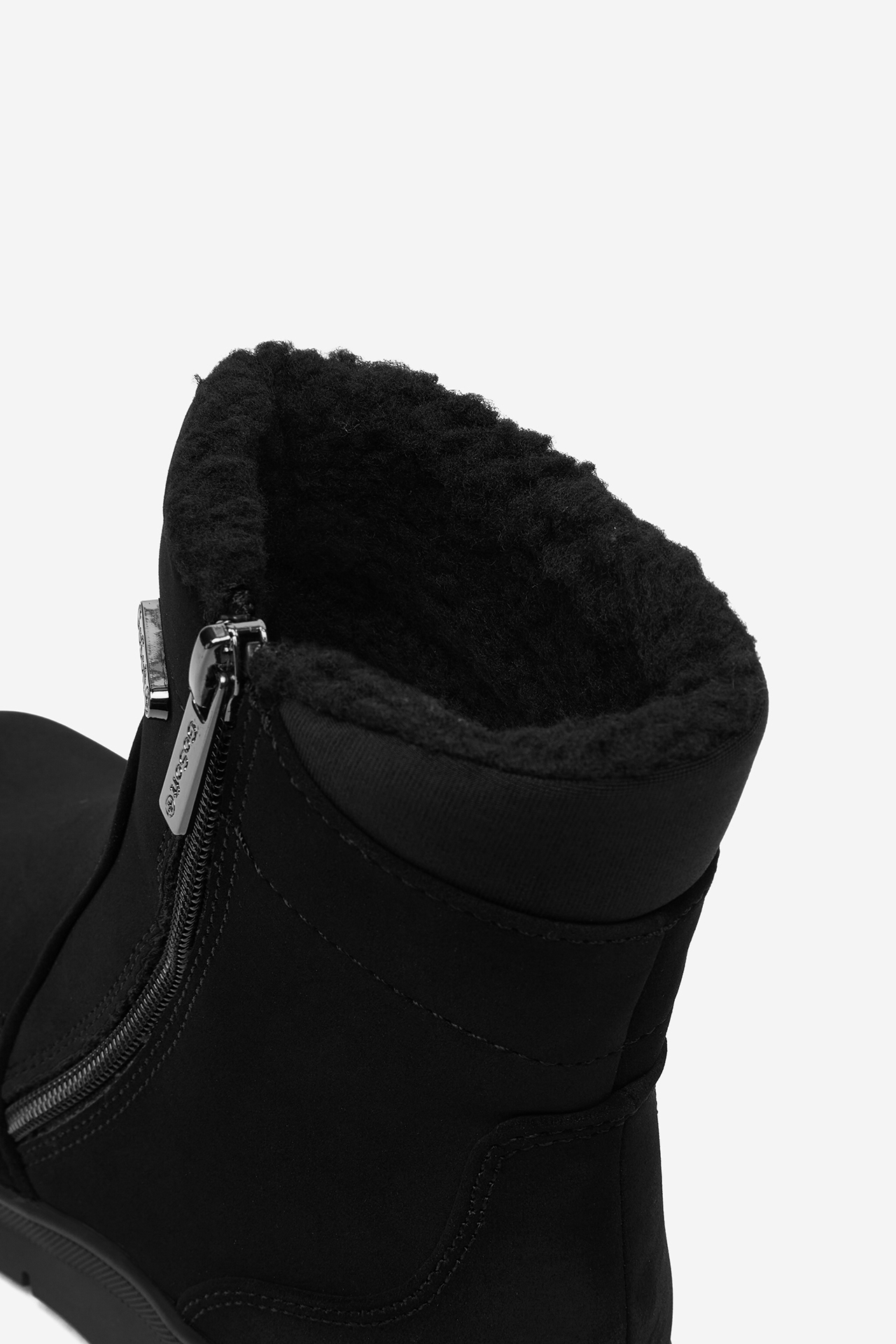 Polokozačky Černá