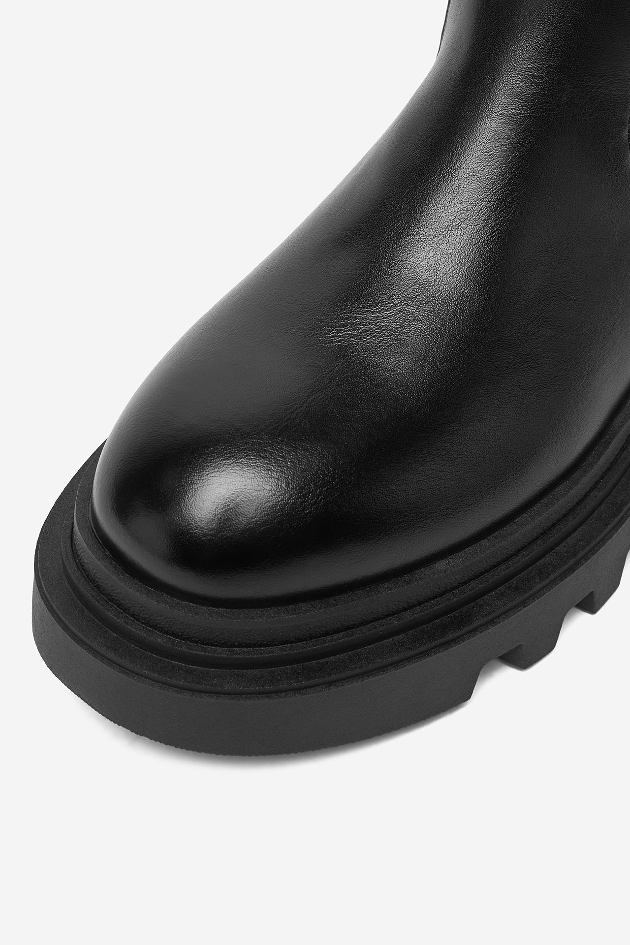 Kotníková obuv s elastickým prvkem Černá