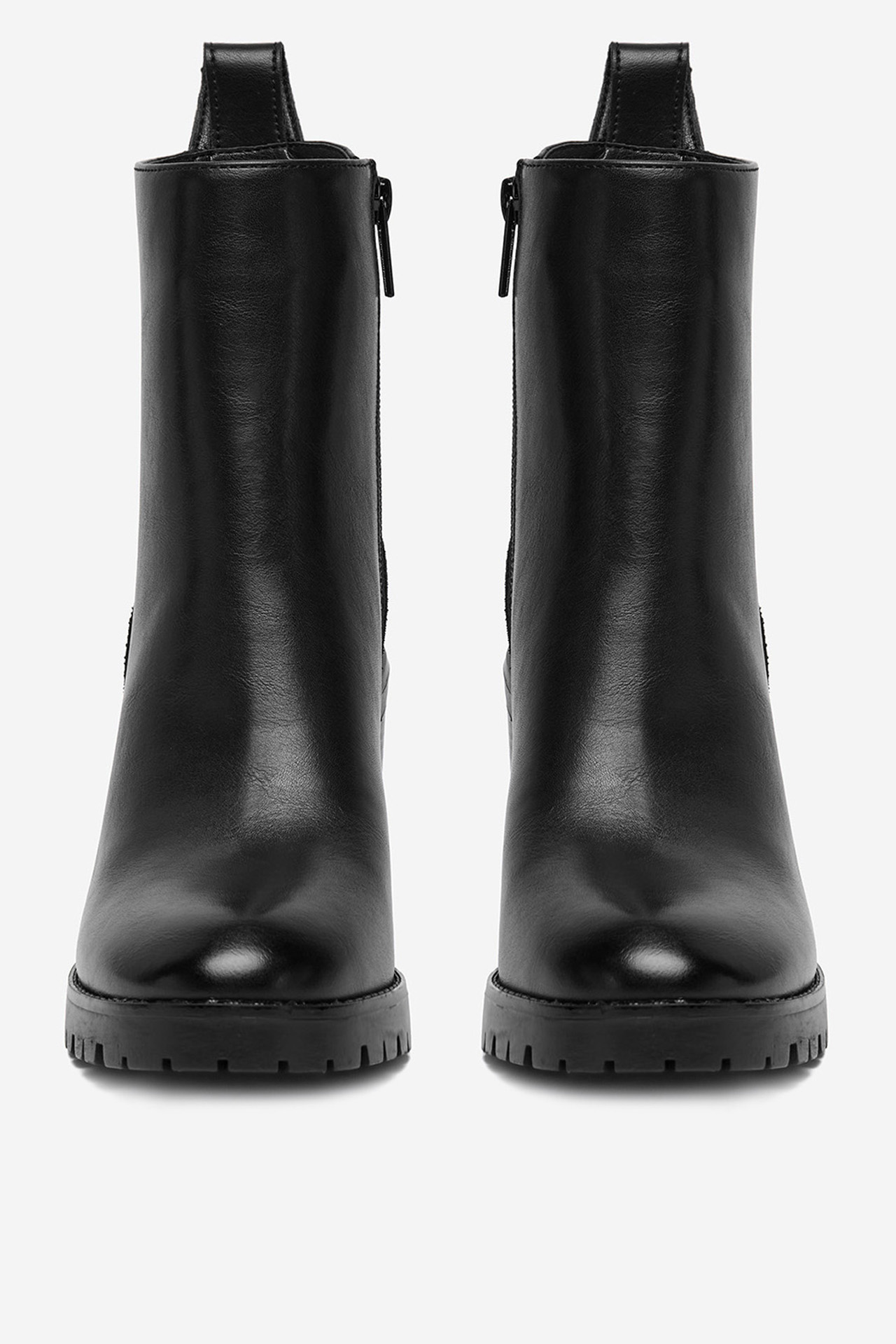 Polokozačky Černá