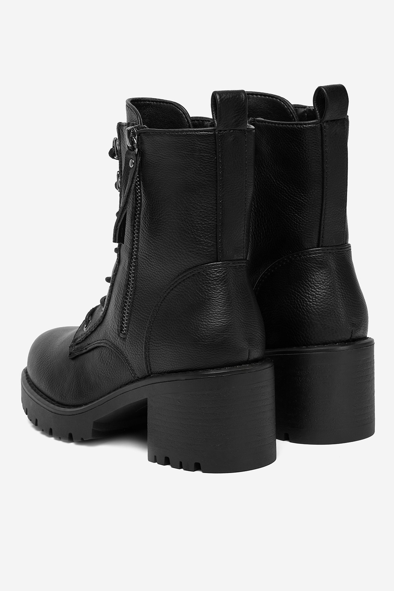 Kotníková obuv Černá