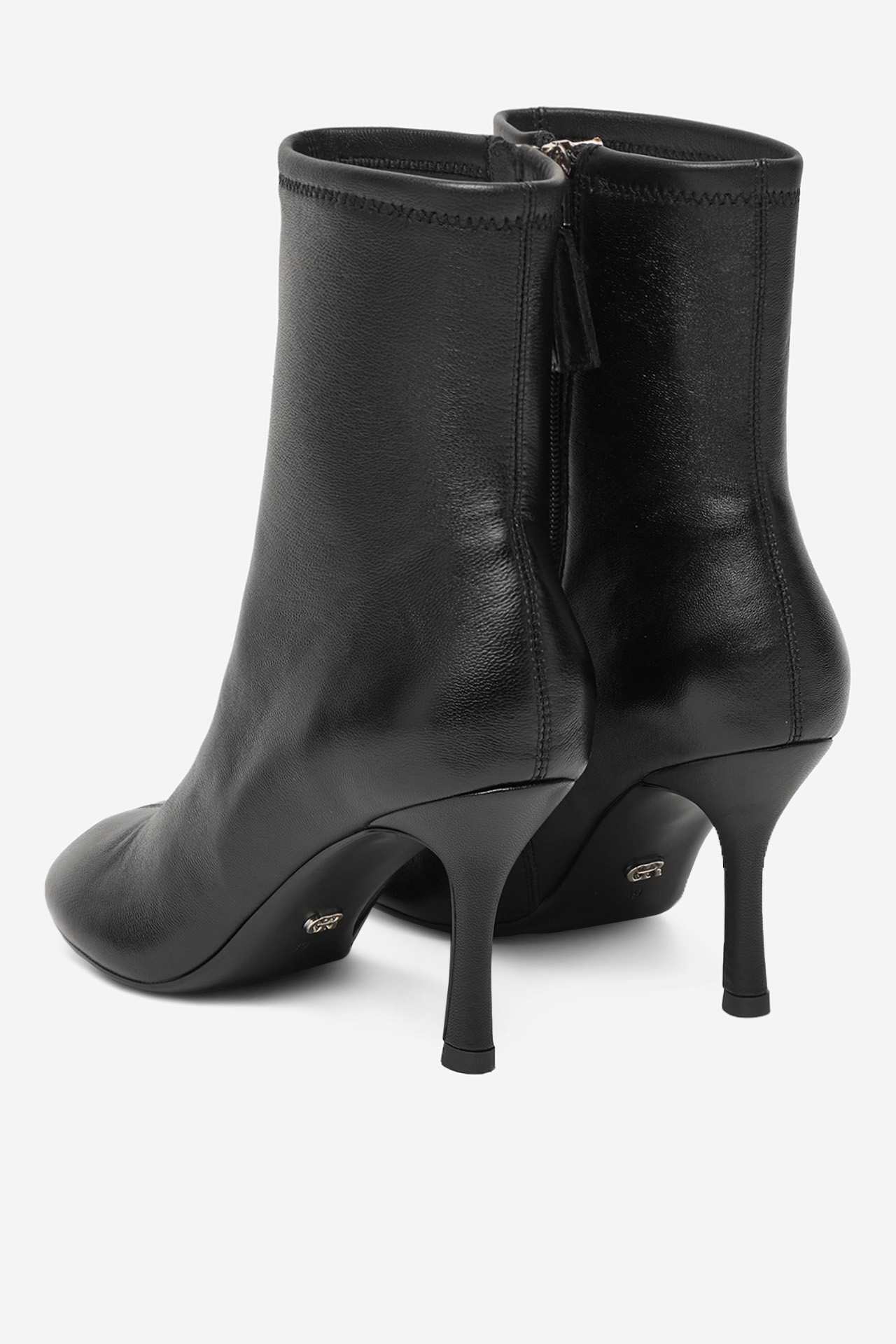 Polokozačky Černá