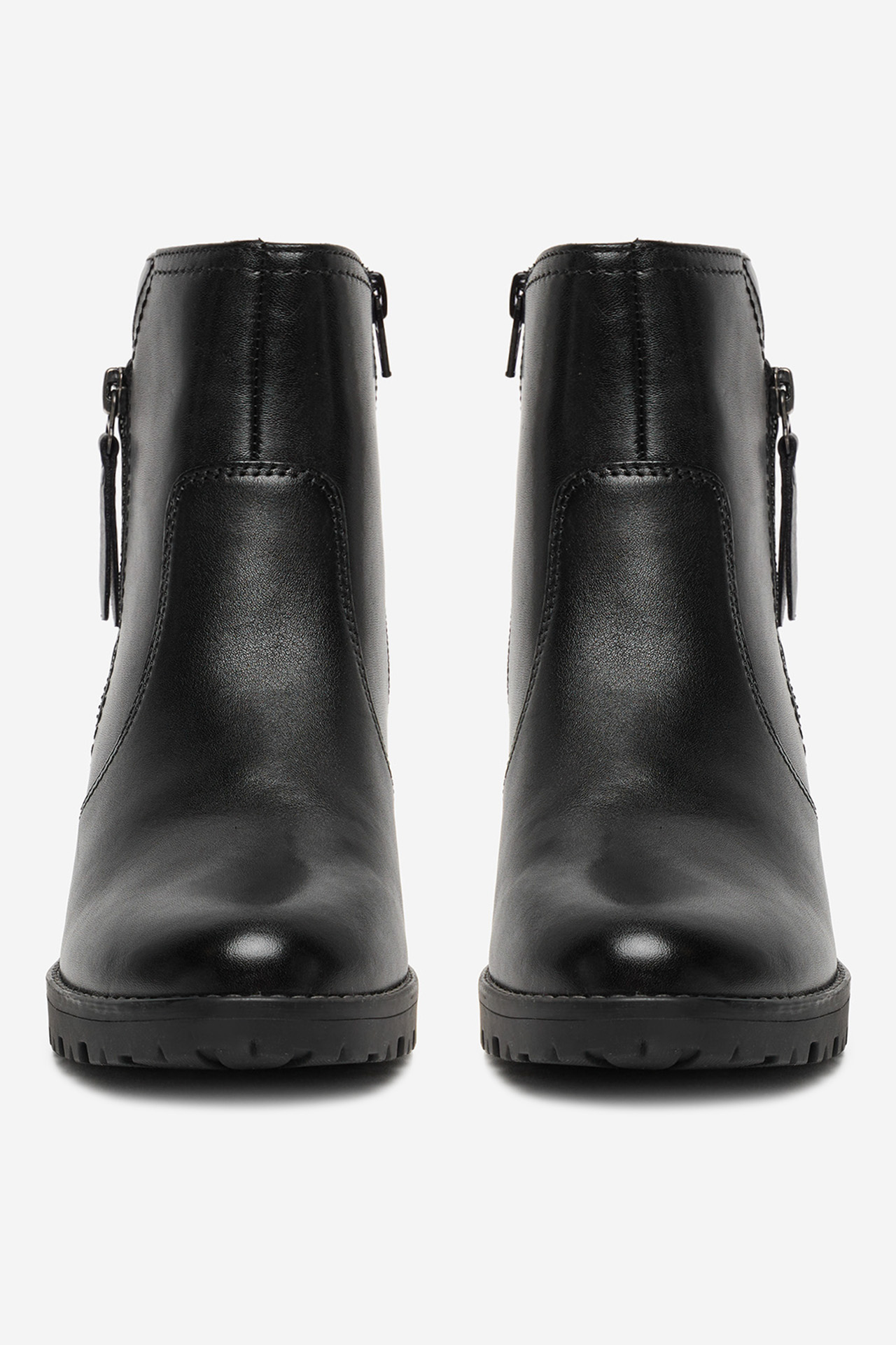 Polokozačky Černá