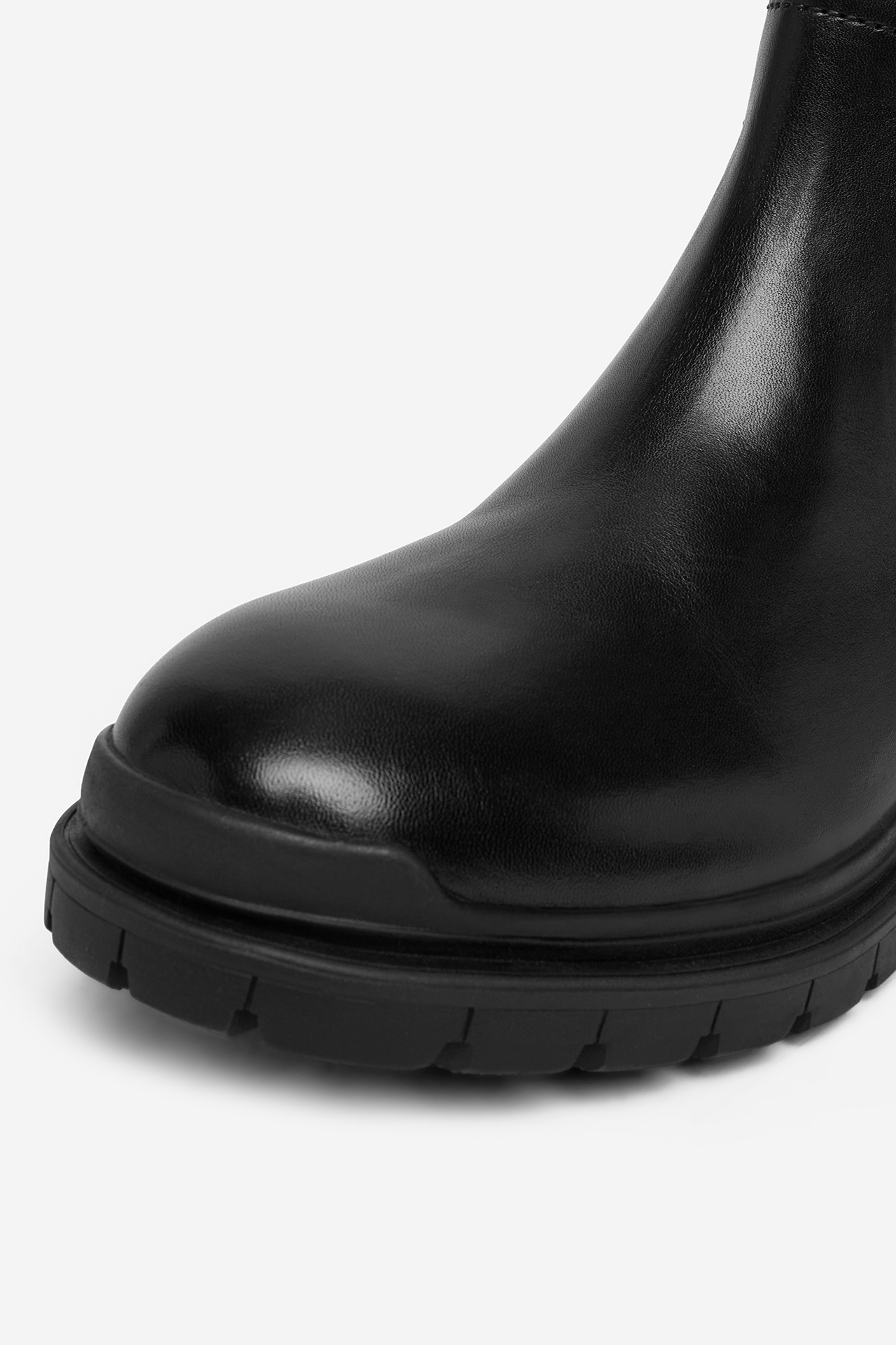 Kotníková obuv s elastickým prvkem Černá