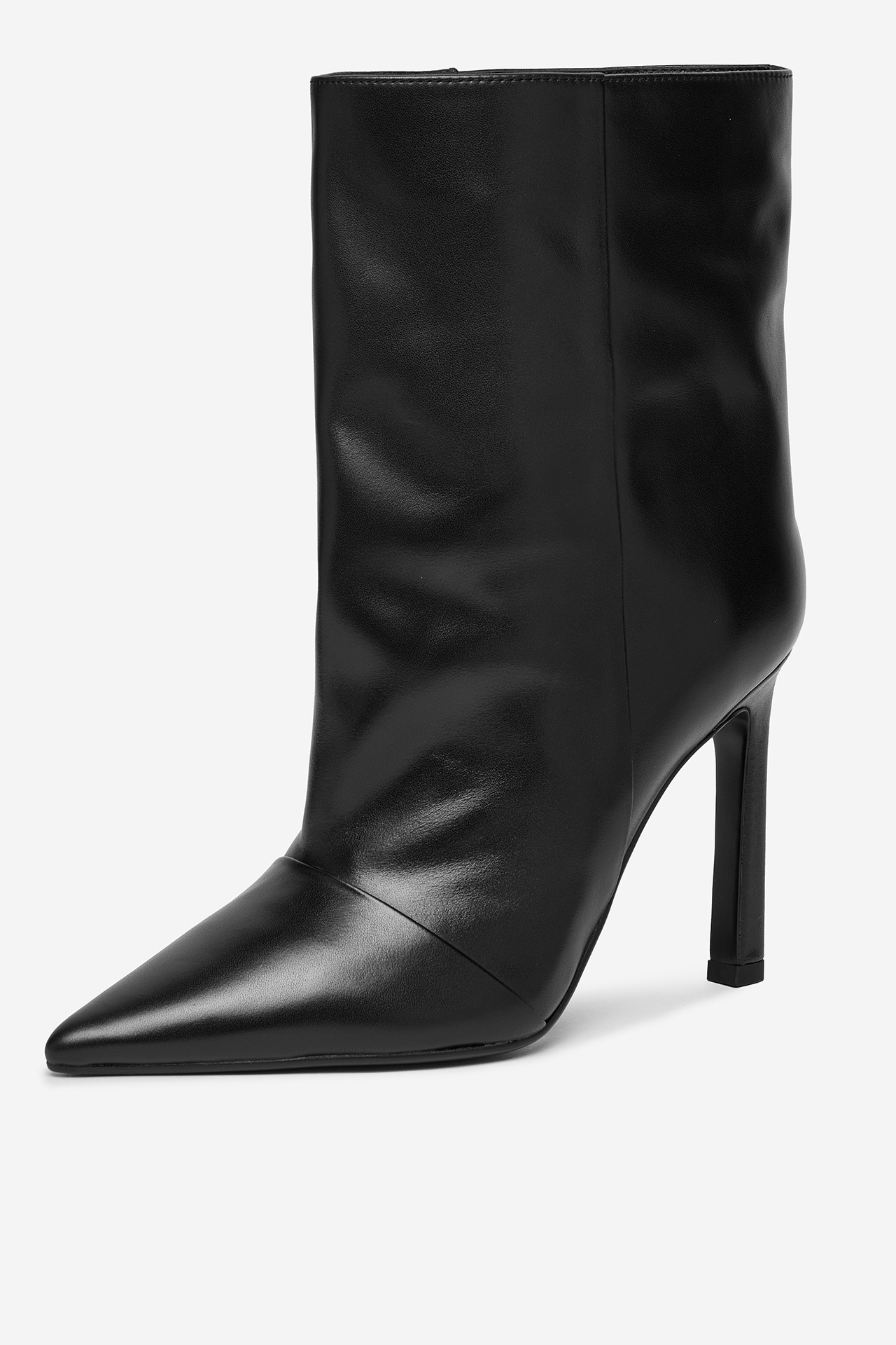 Polokozačky Černá