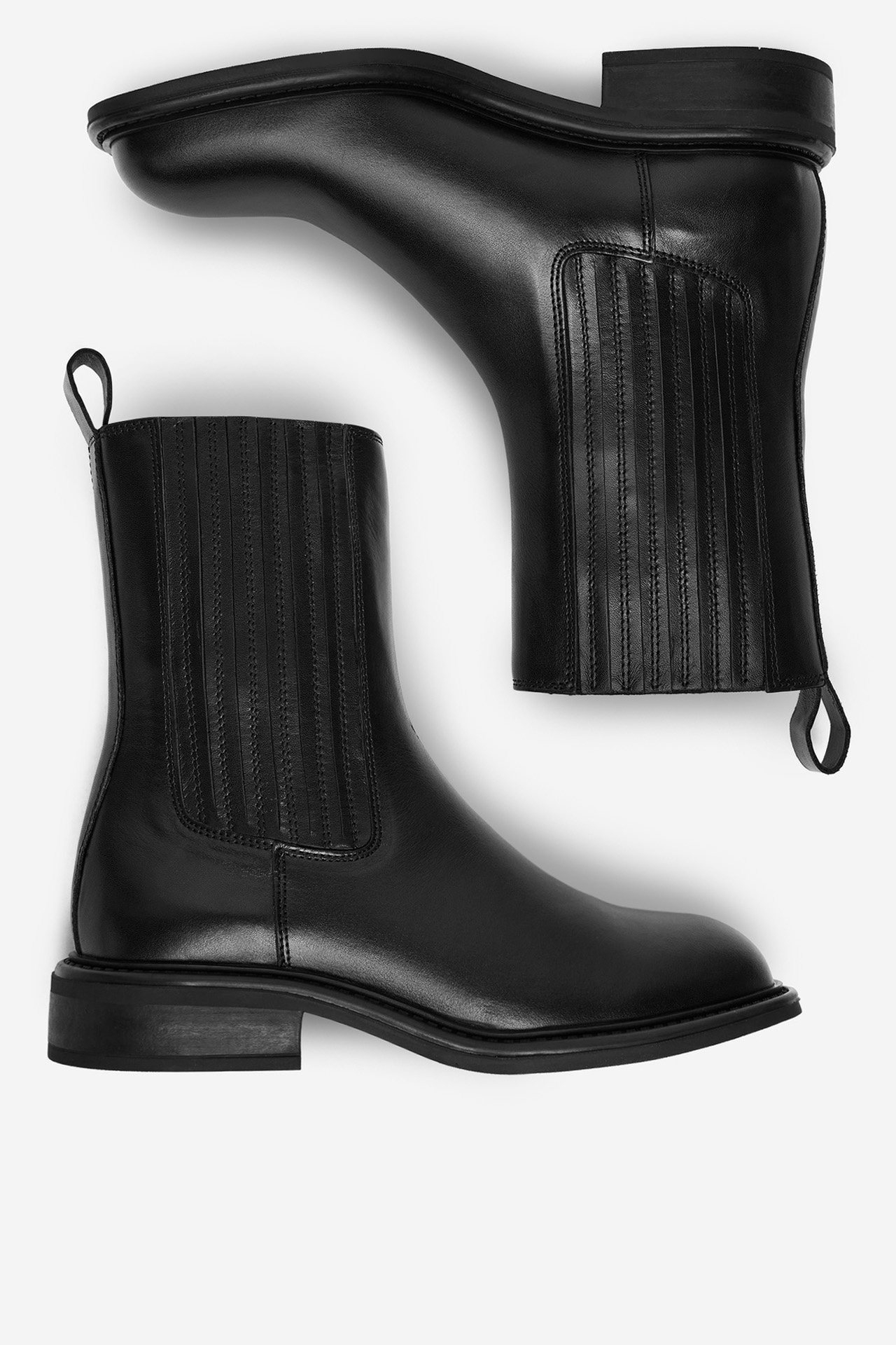 Kotníková obuv s elastickým prvkem Černá