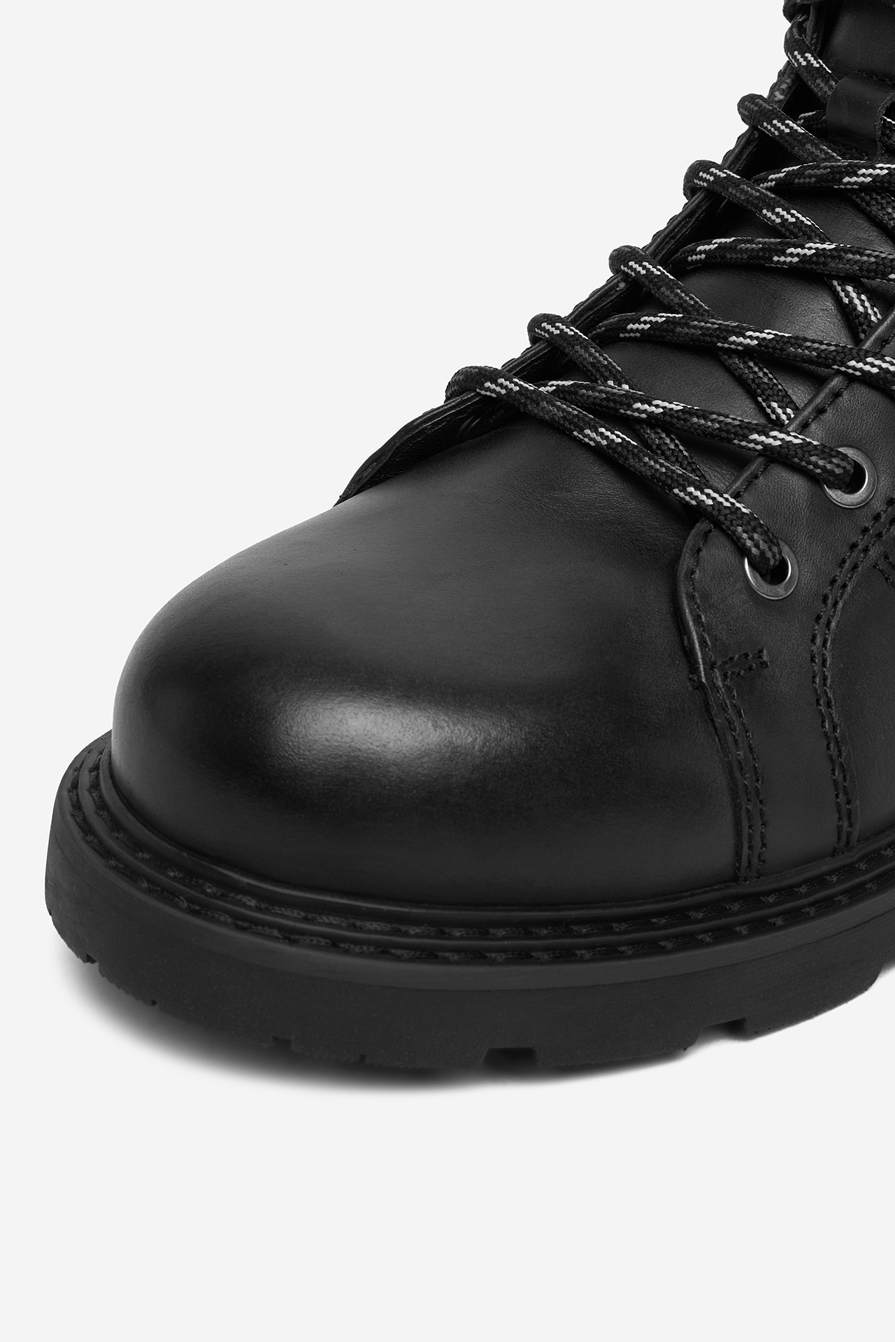 Gležnjarji z vezalkami Črna