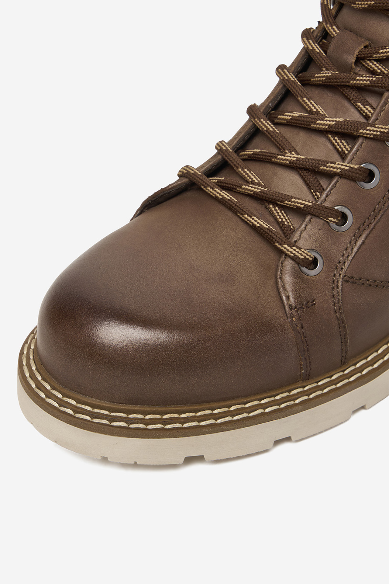 Gležnjarji z vezalkami Rjava