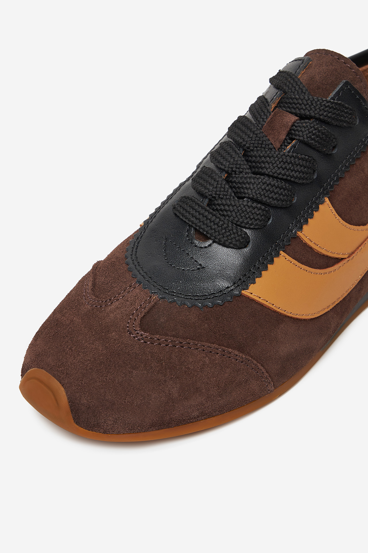 Sneakersy Tmavě hnědá