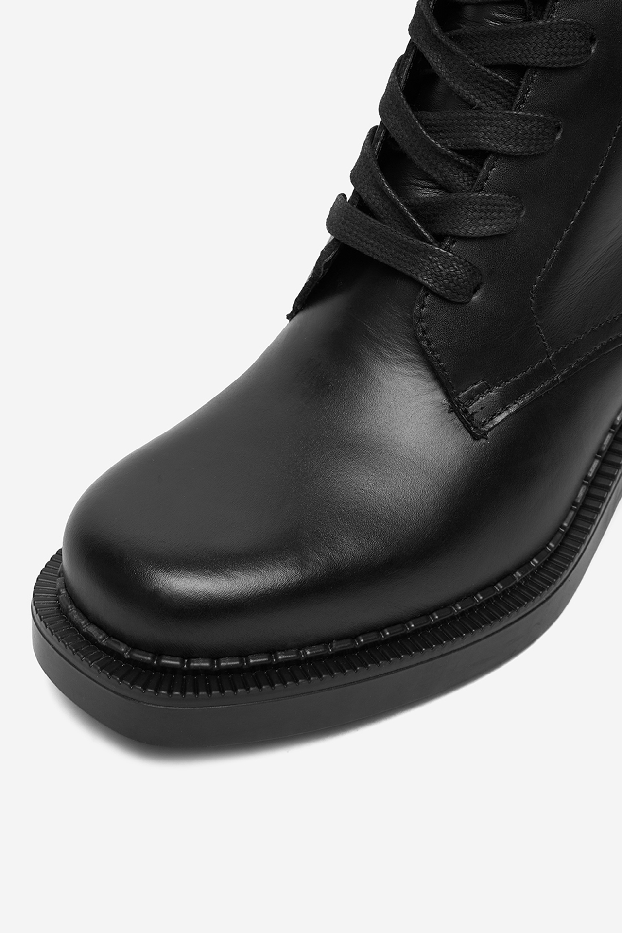 Polokozačky Černá