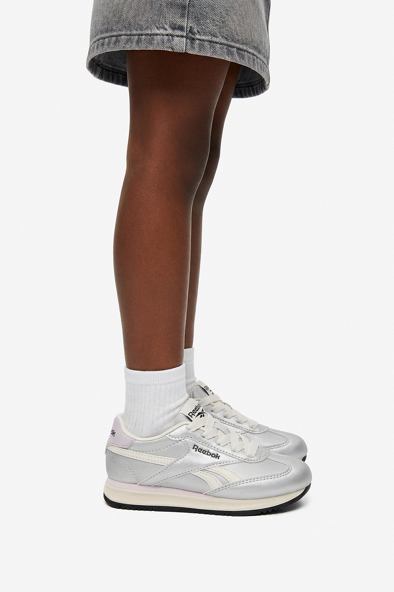 Sneakersy Stříbrná