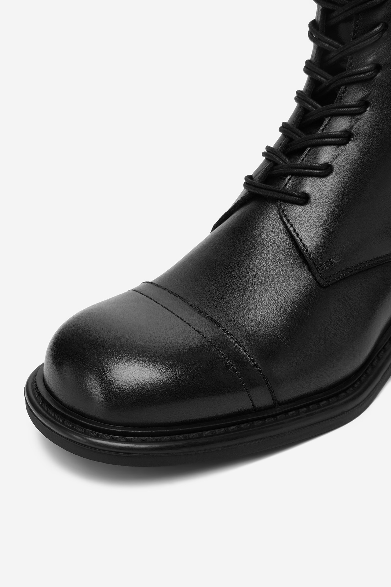 Kotníková obuv Černá