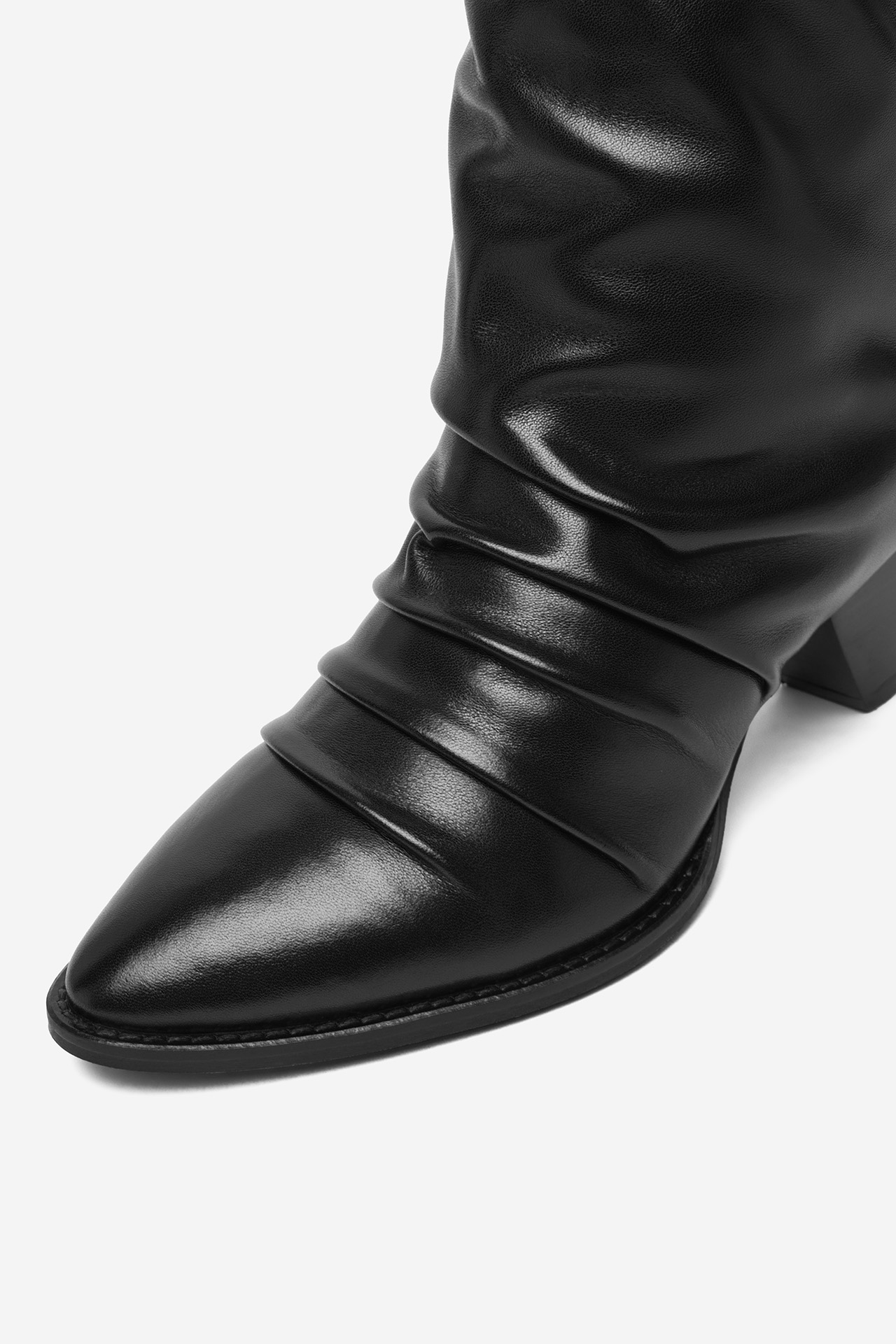 Polokozačky Černá