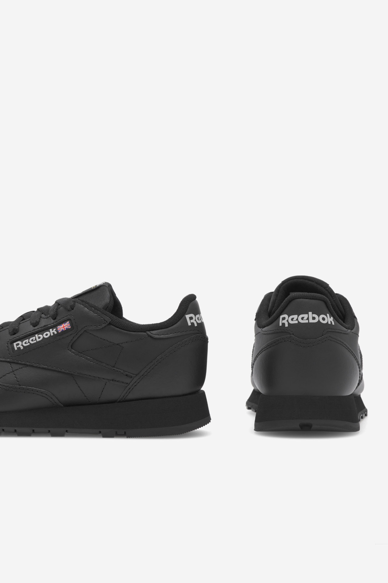 Sneakersy Černá