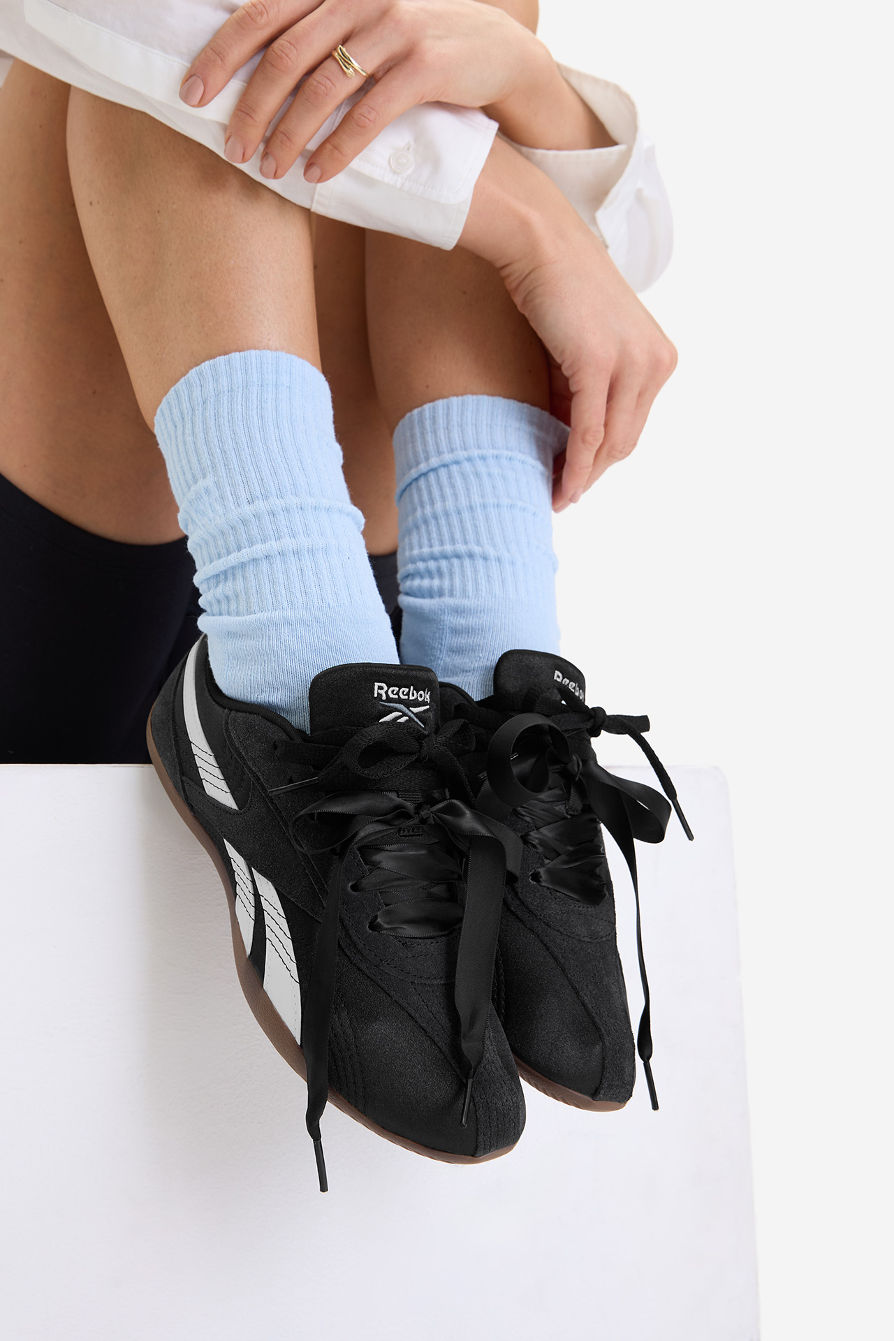 Sneakersy Černá