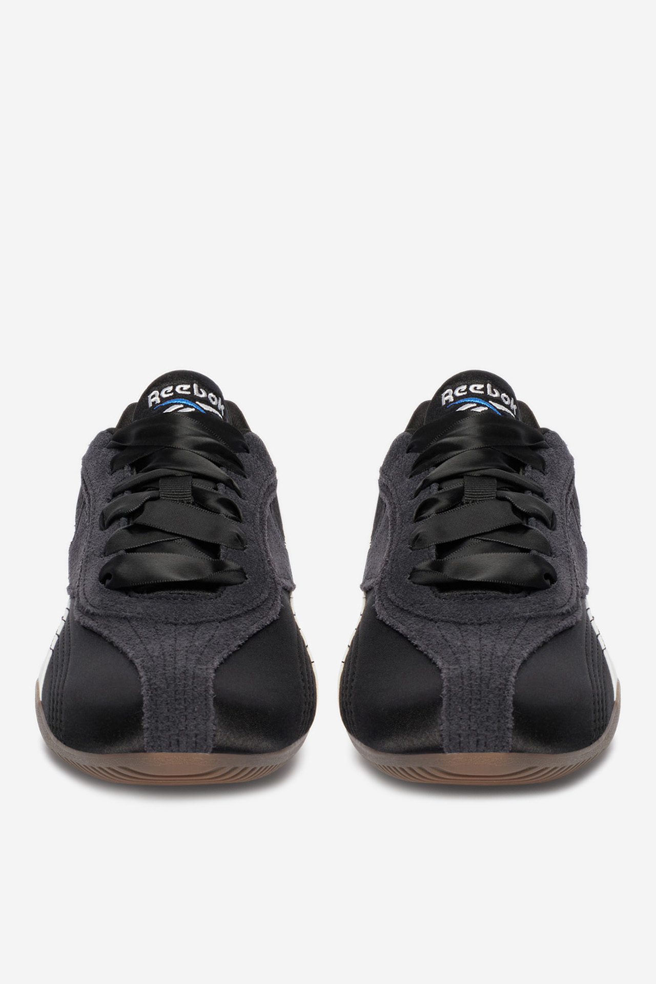 Sneakersy Černá