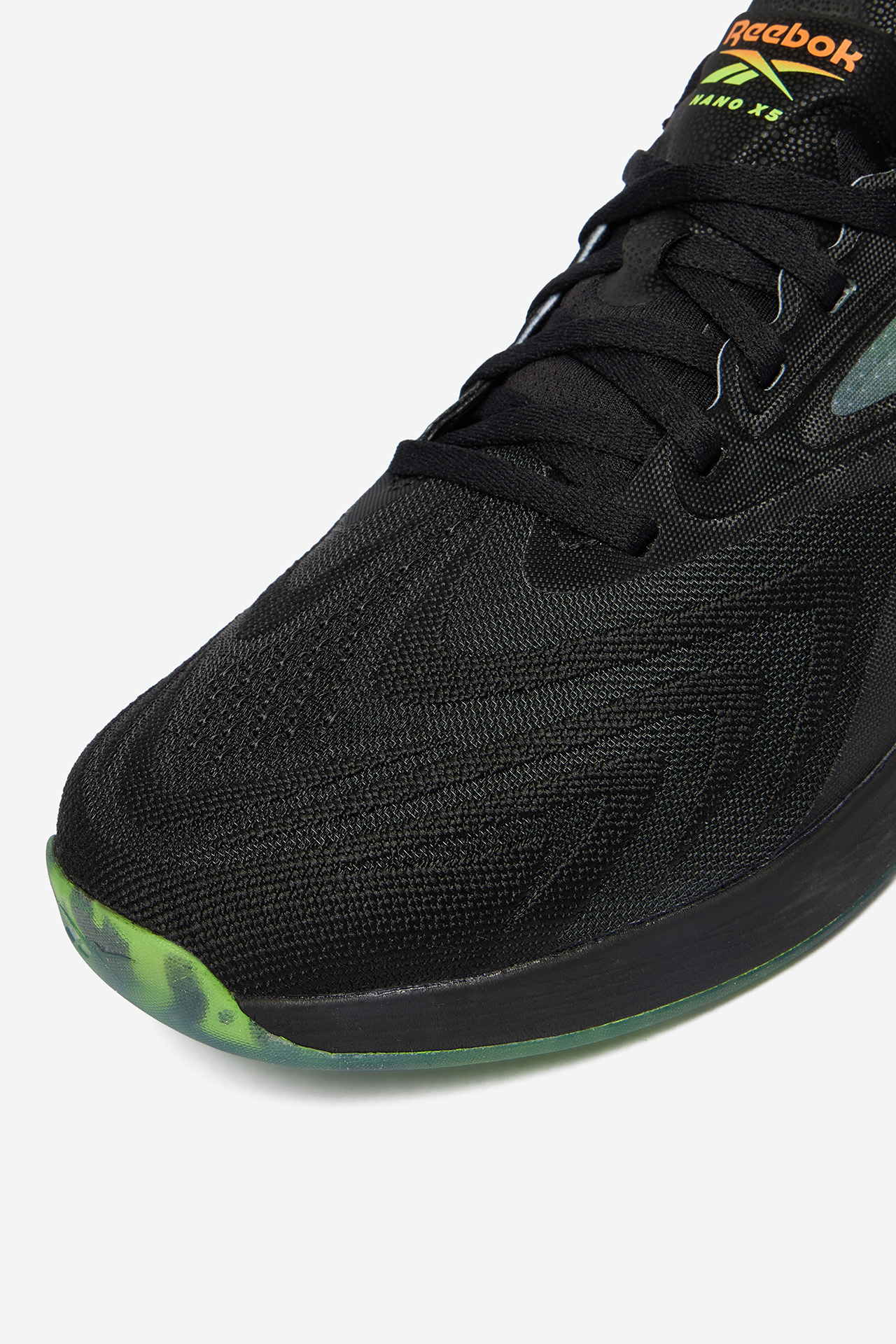 Сникърси Черен