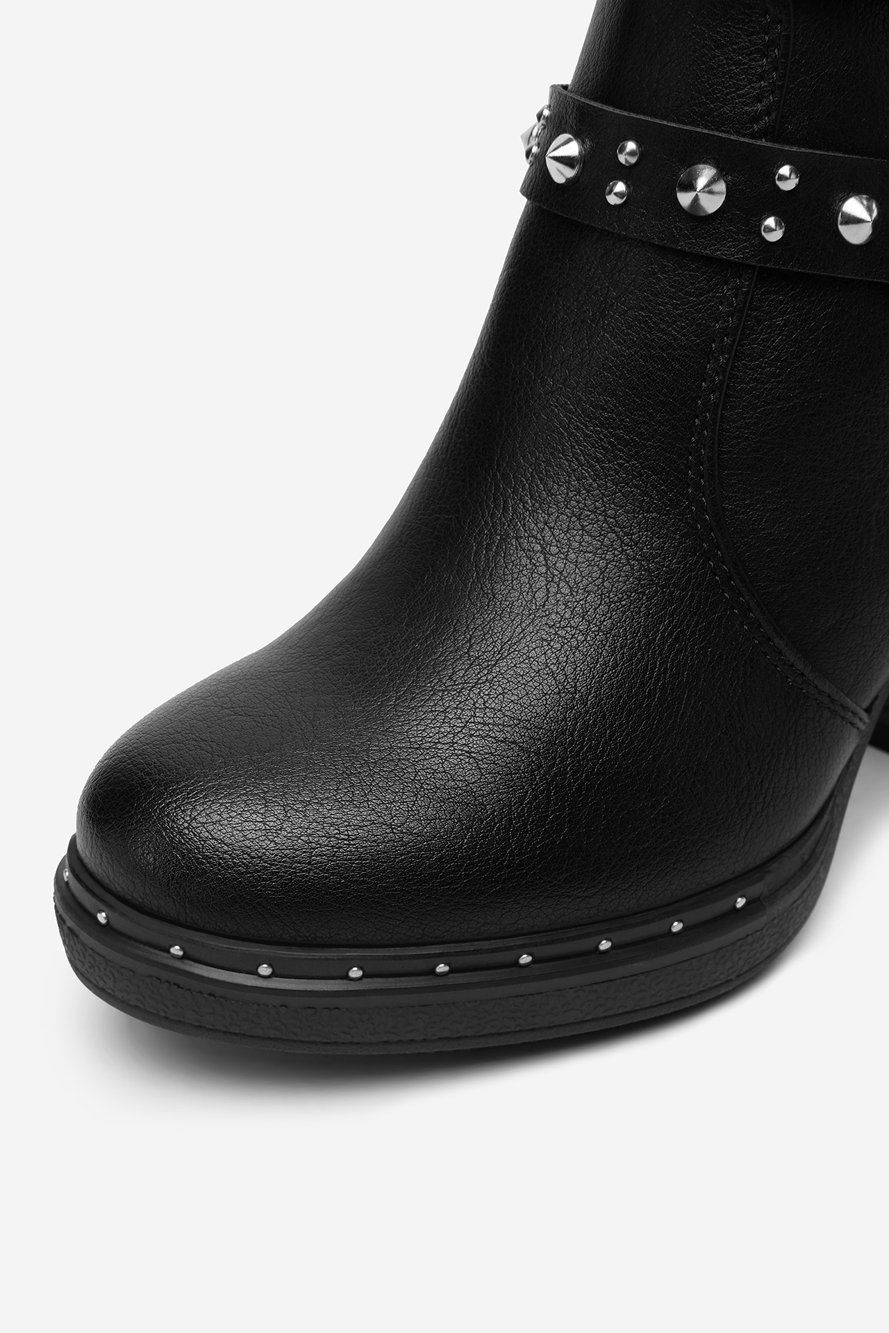 Polokozačky Černá