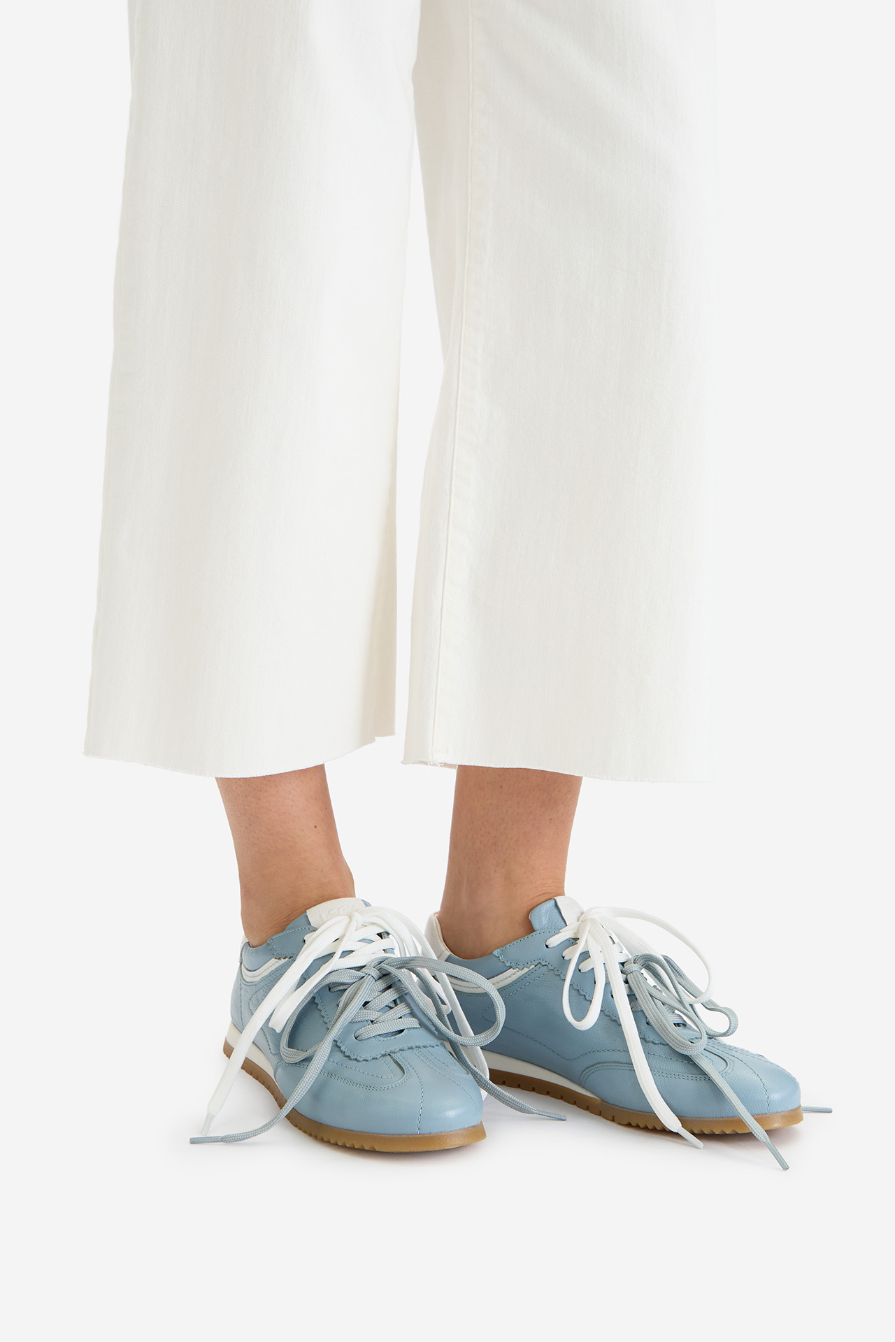 Superge Svetlo modra