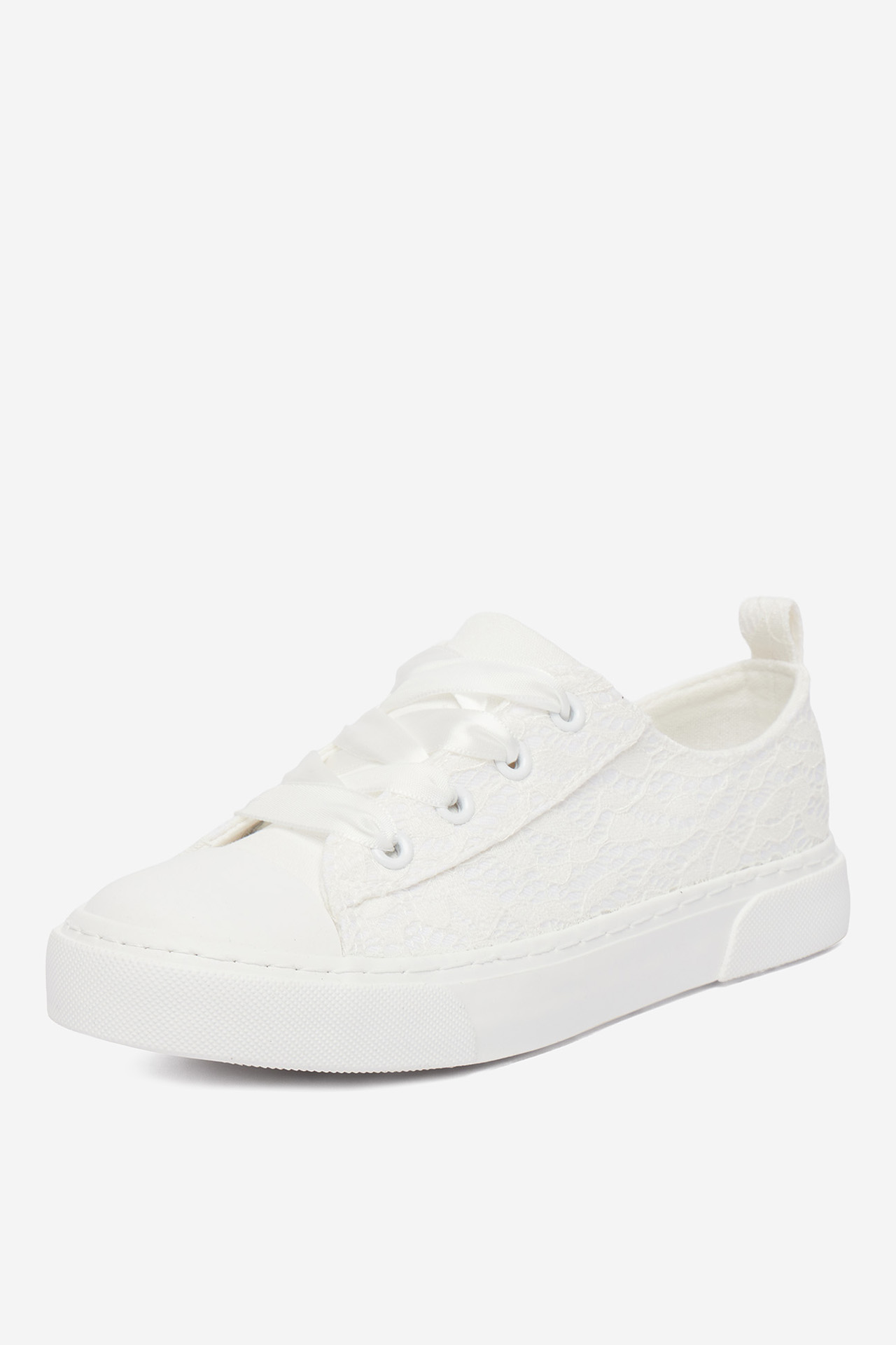 Platnene superge Bela