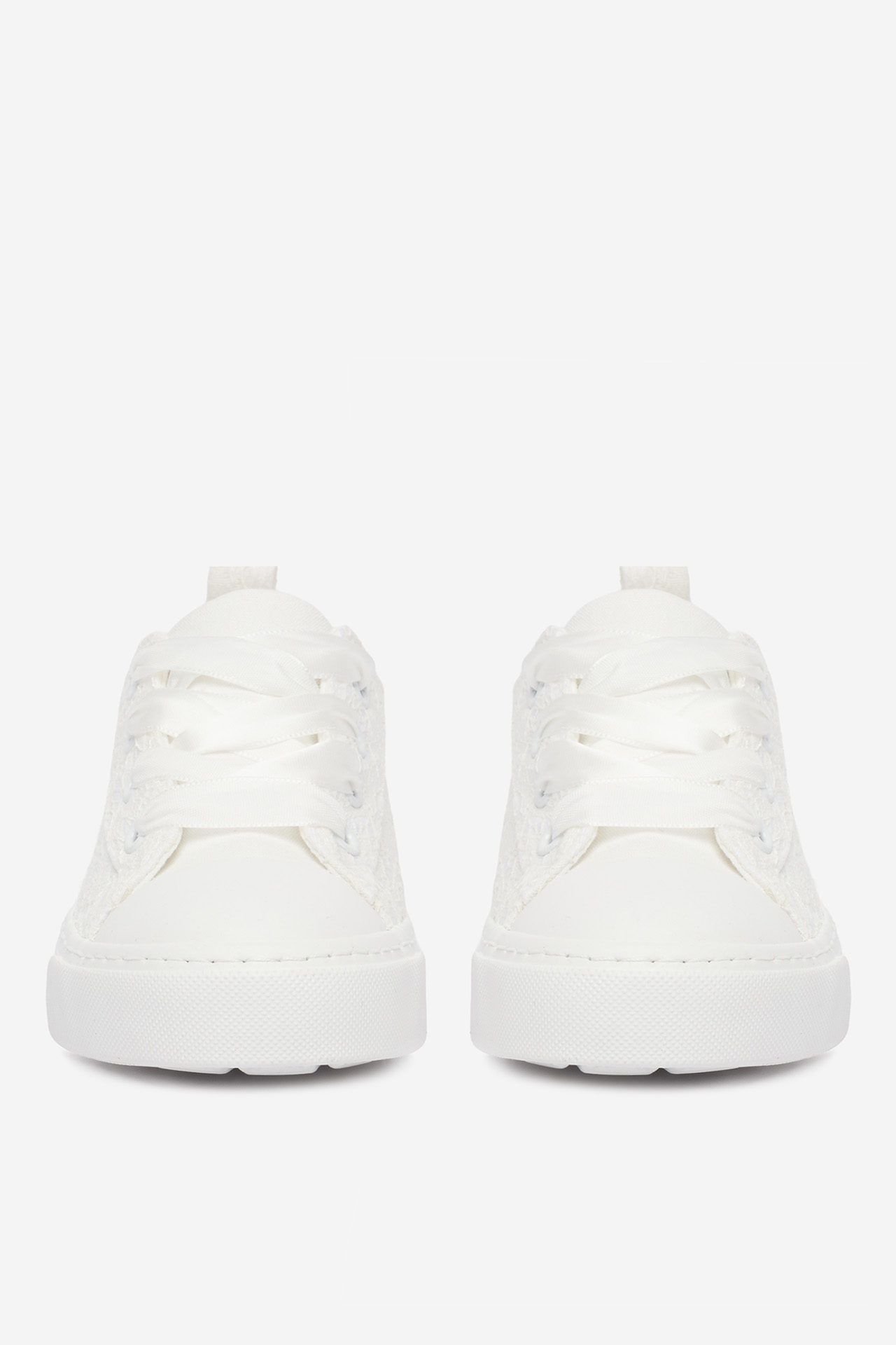 Platnene superge Bela