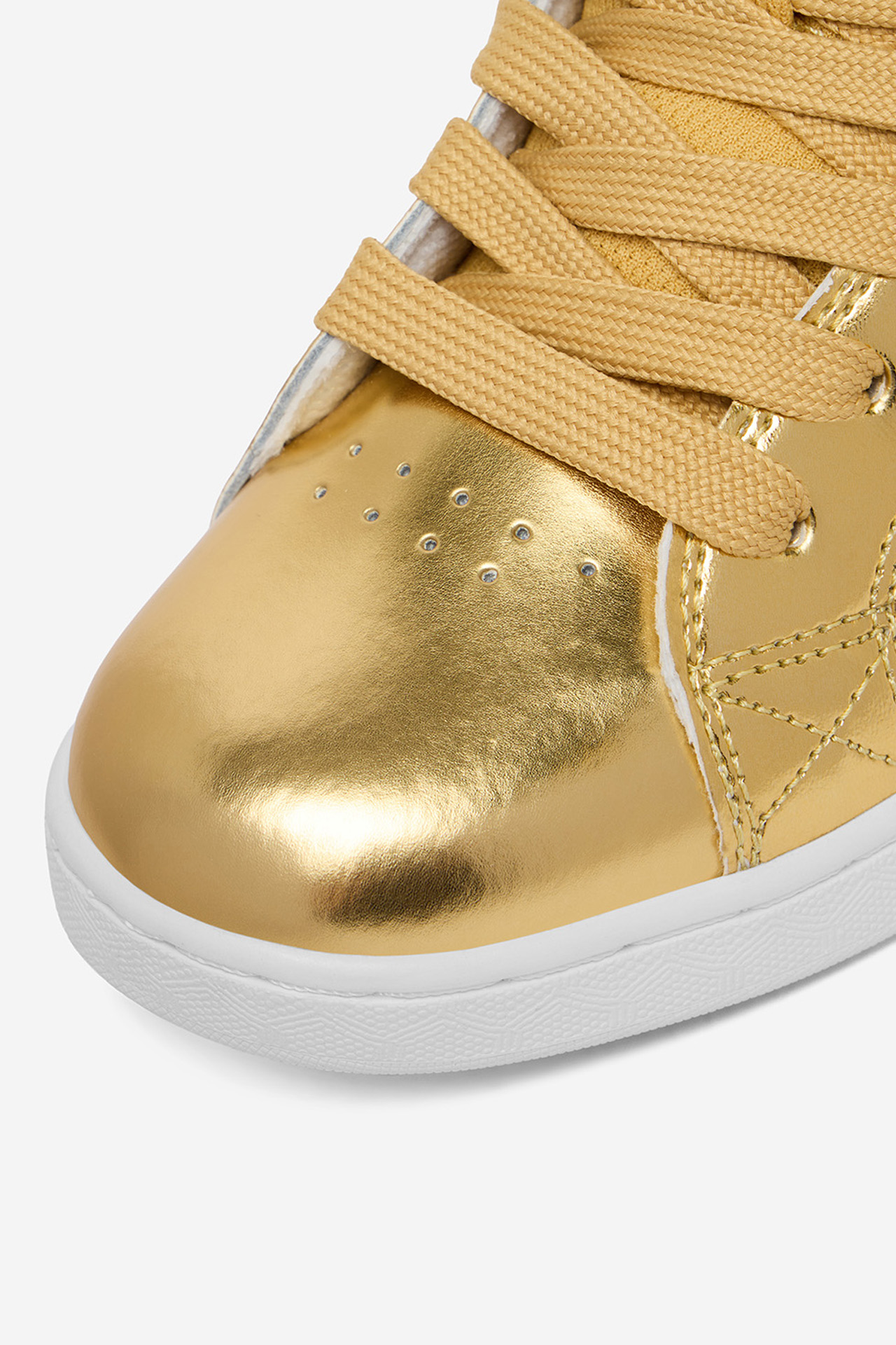 Sneakersy Zlatá