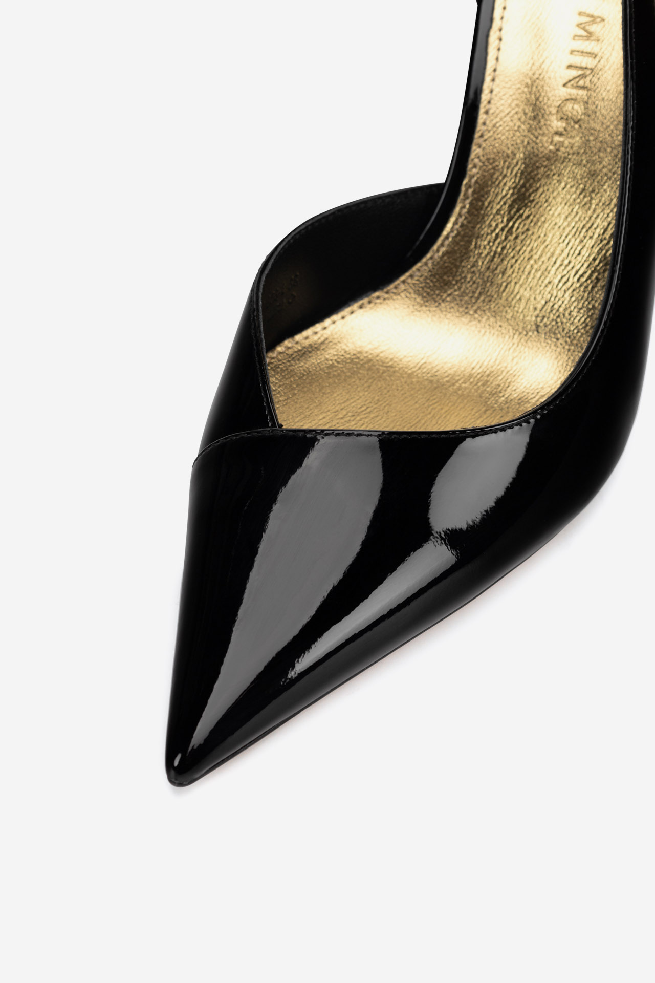 Čevlji z visoko peto Črna