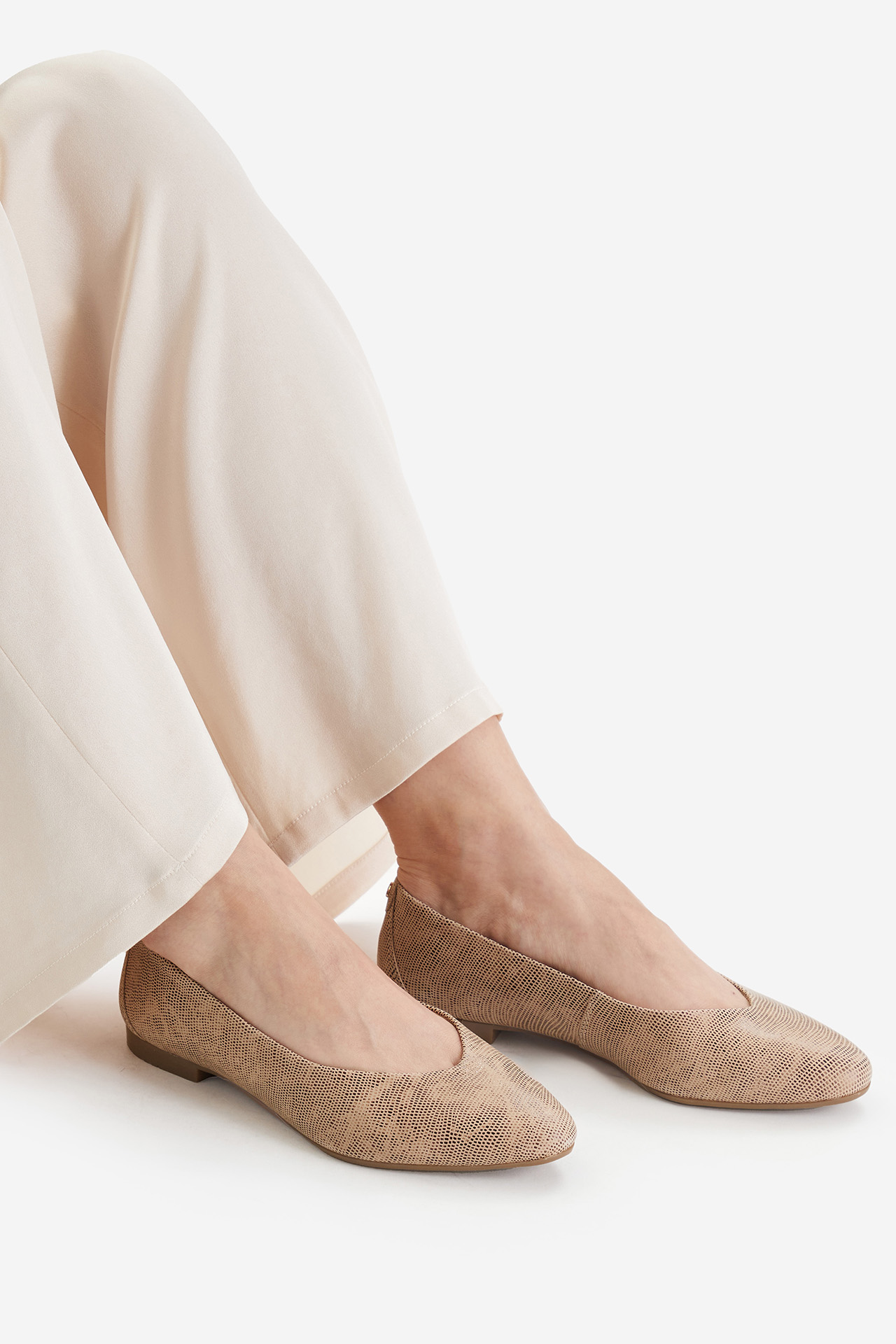 Baleríny Tmavě béžová