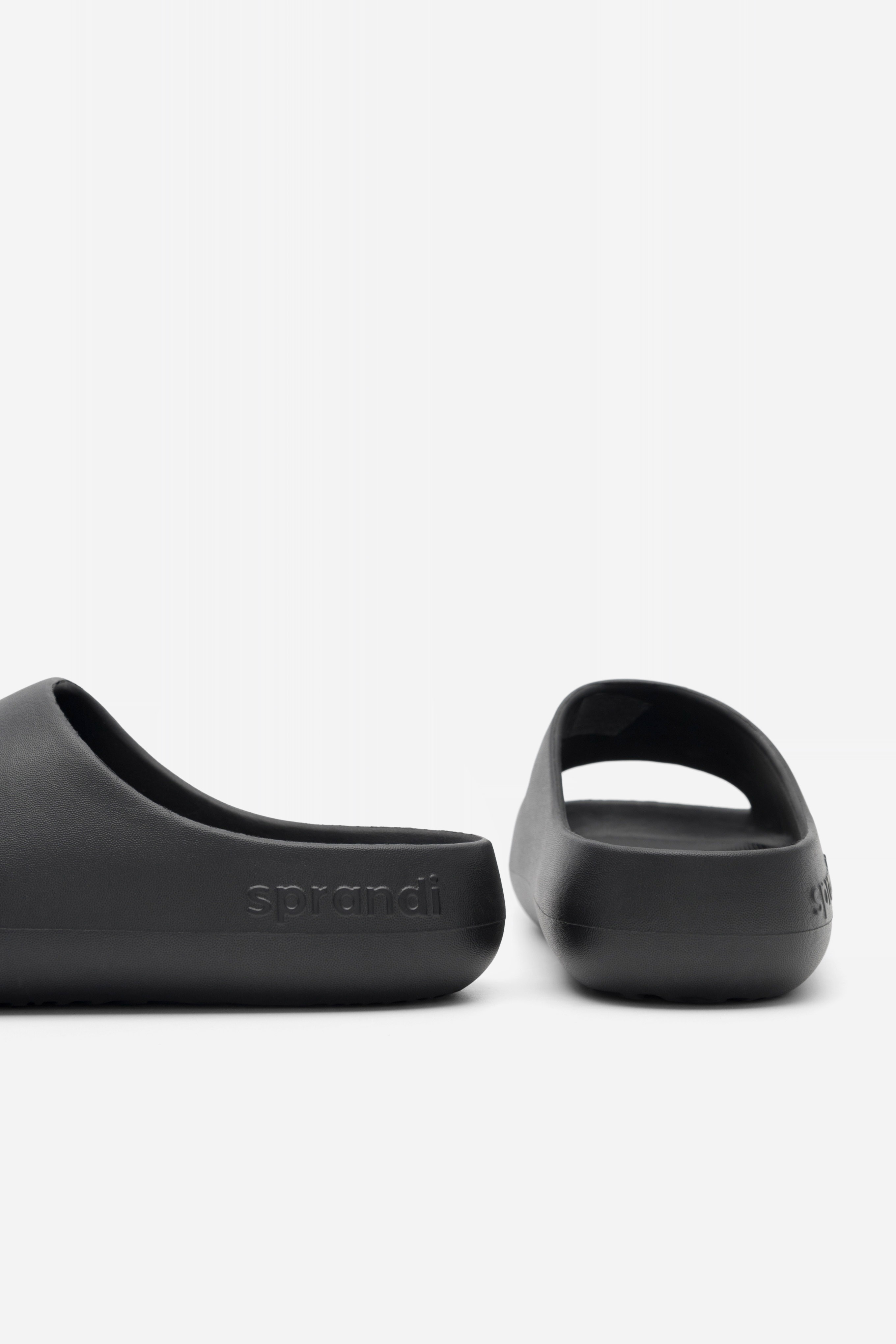 Pantofle k vodě Černá