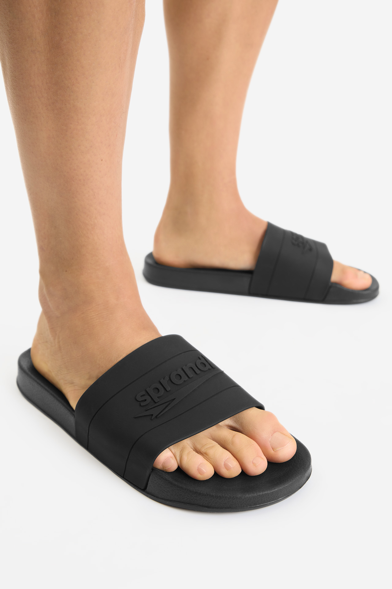 Šľapky k vode Čierna