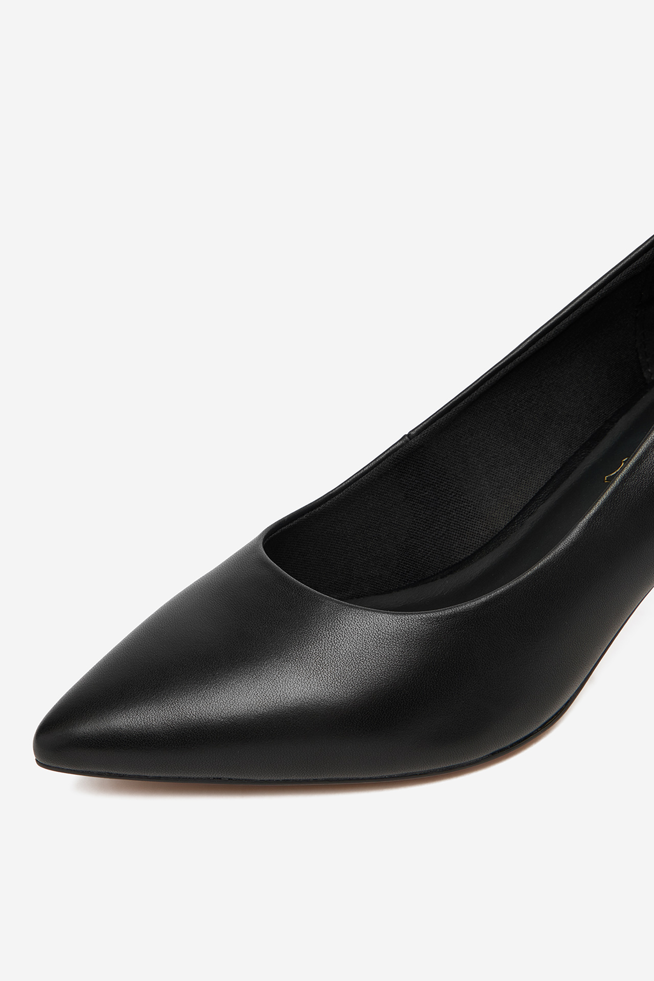 Pantofi cu toc Negru