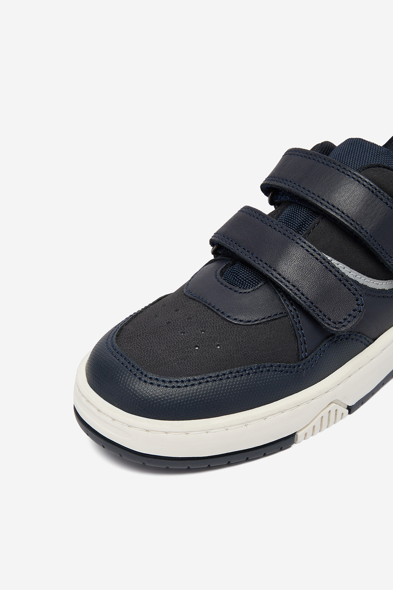 Superge Mornarsko modra