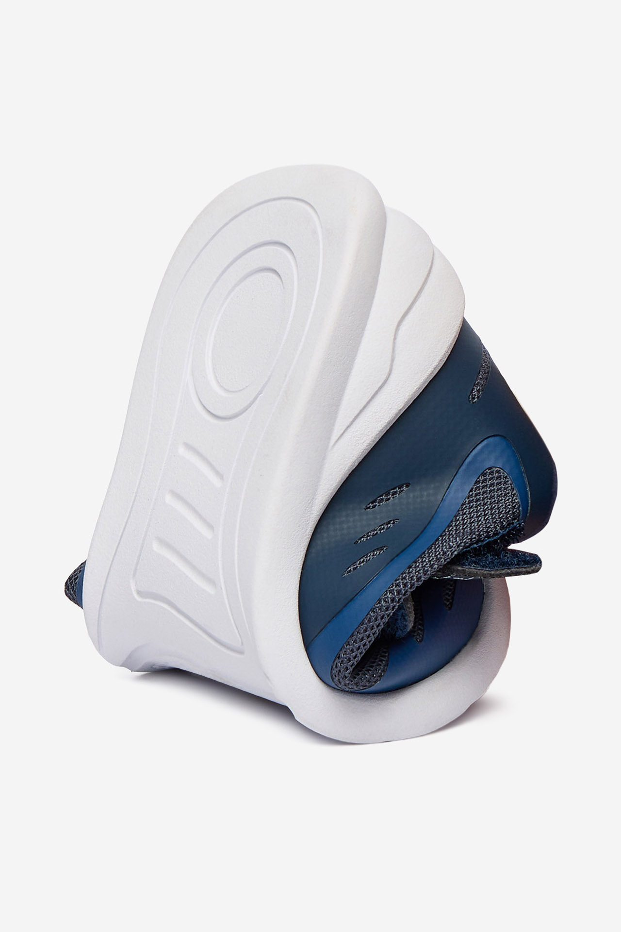 Sneakersy Tmavomodrá