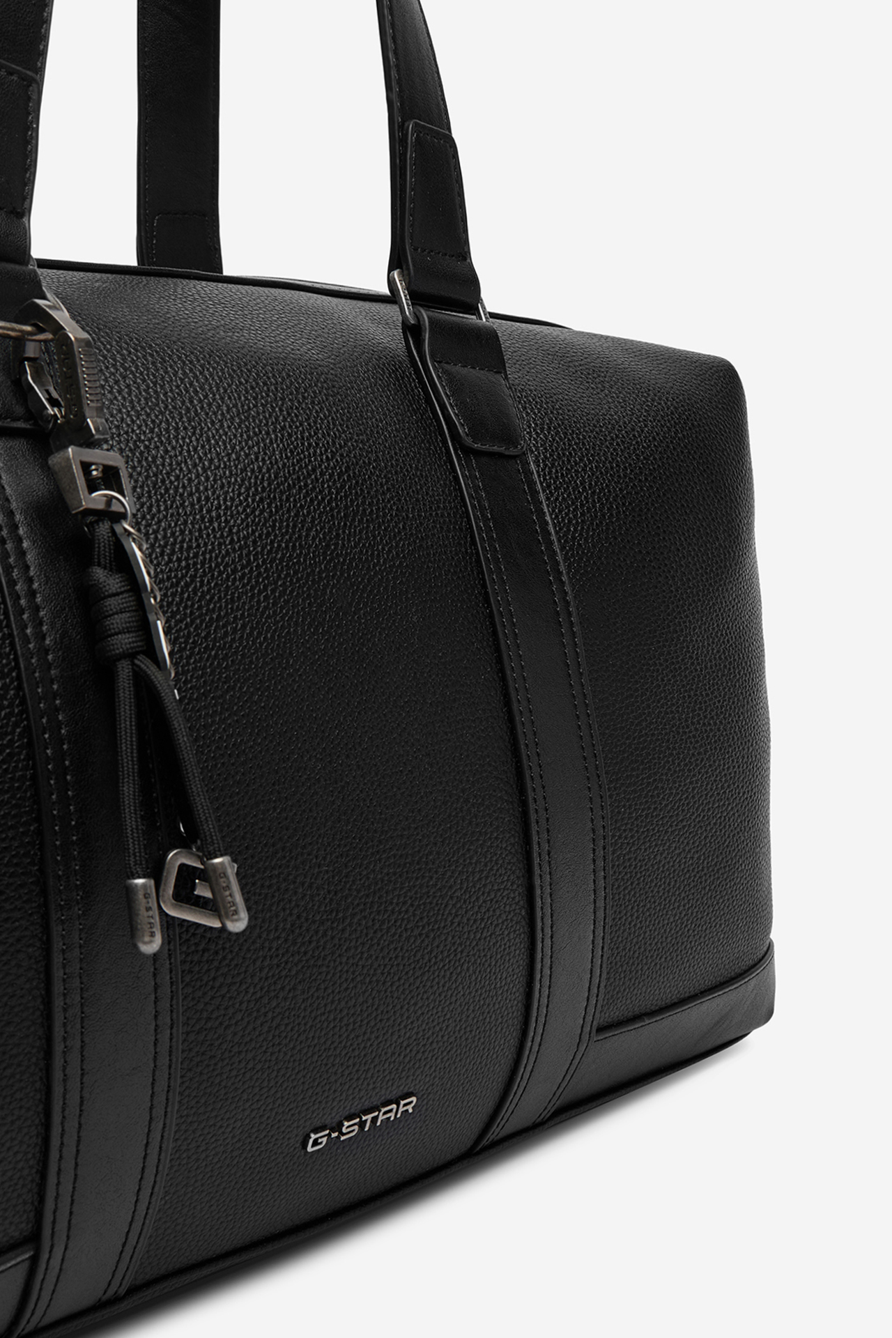 Víkendová taška Černá