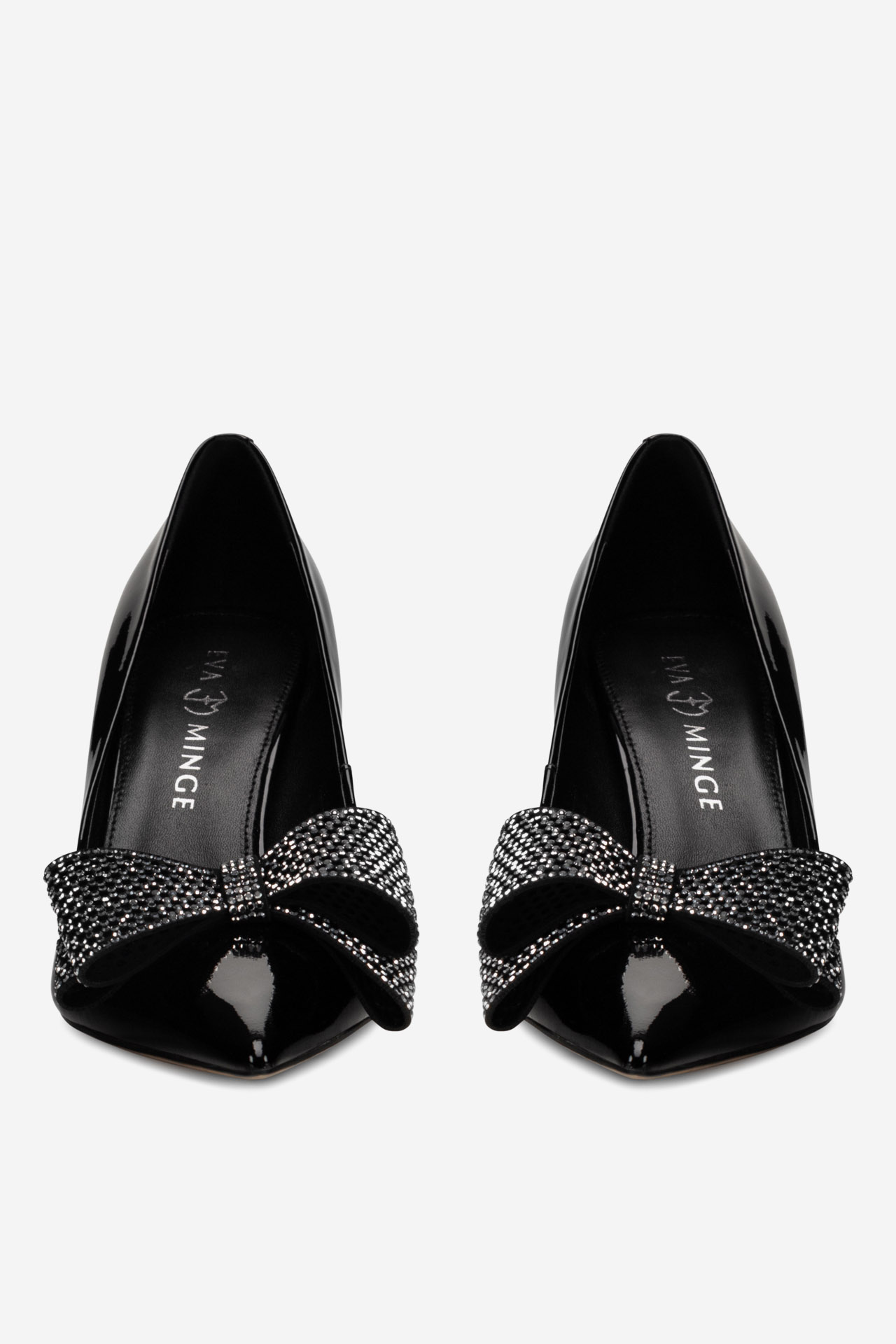 Čevlji z visoko peto Črna