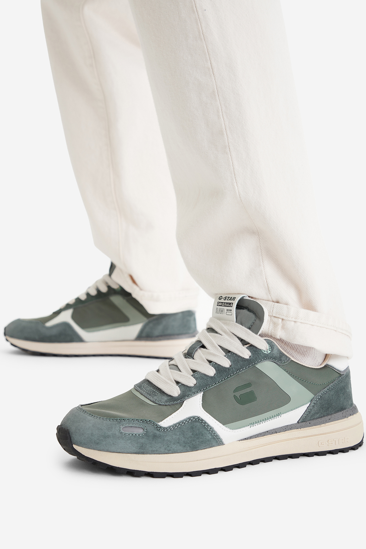 Сникърси Зелен