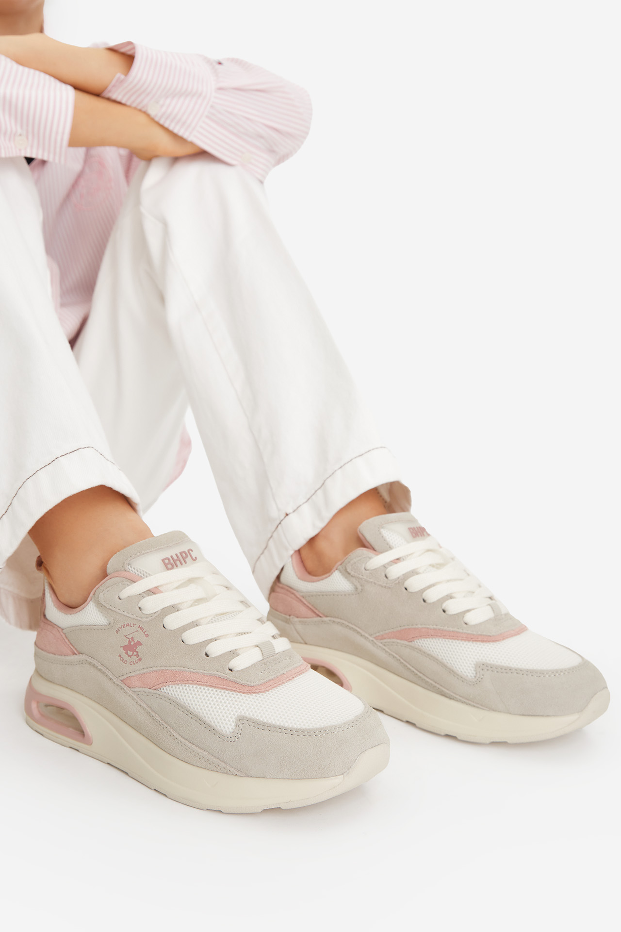 Сникърси Бежов