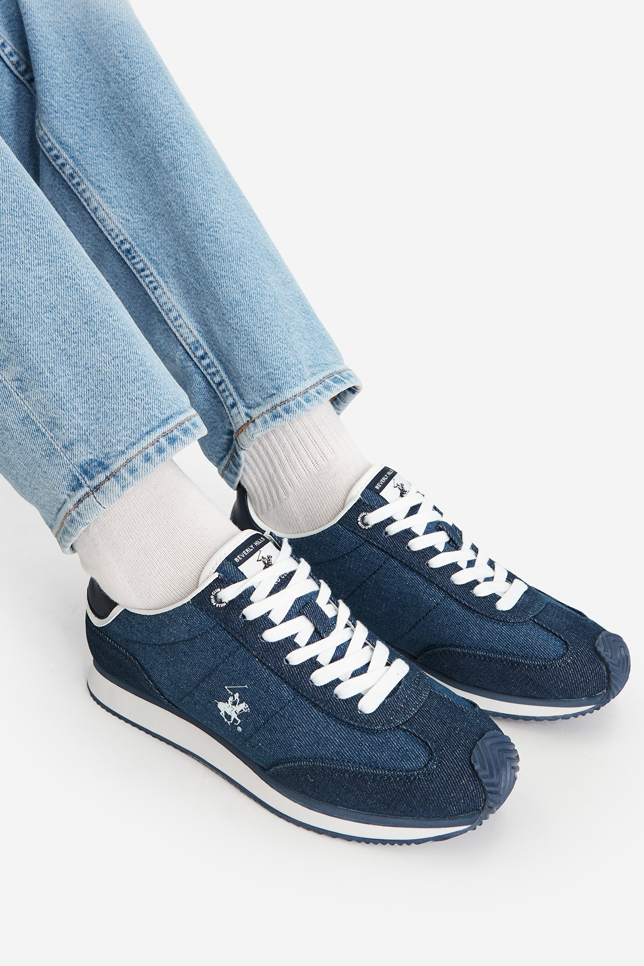 Sneakersy Tmavomodrá