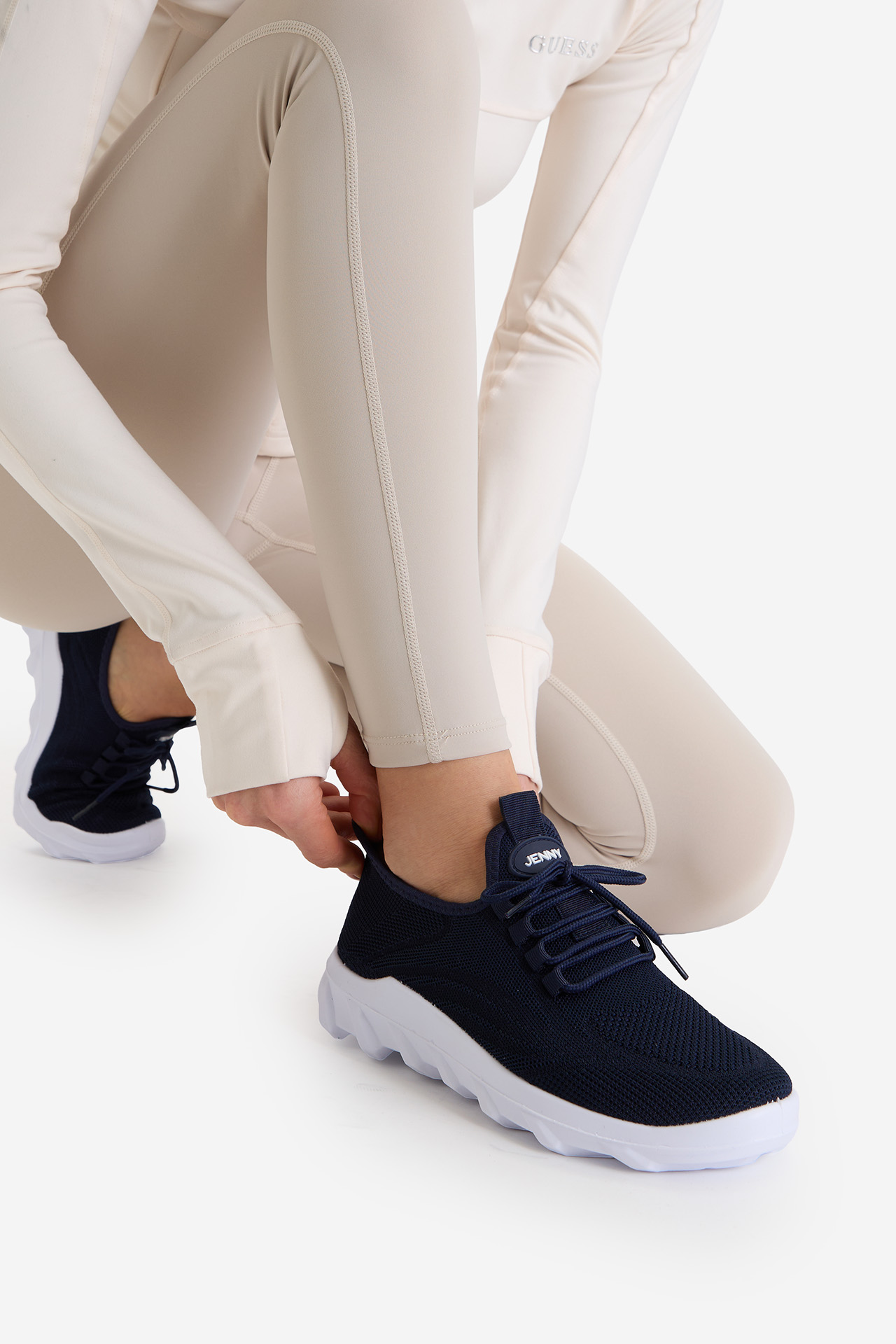 Sneakersy Tmavomodrá